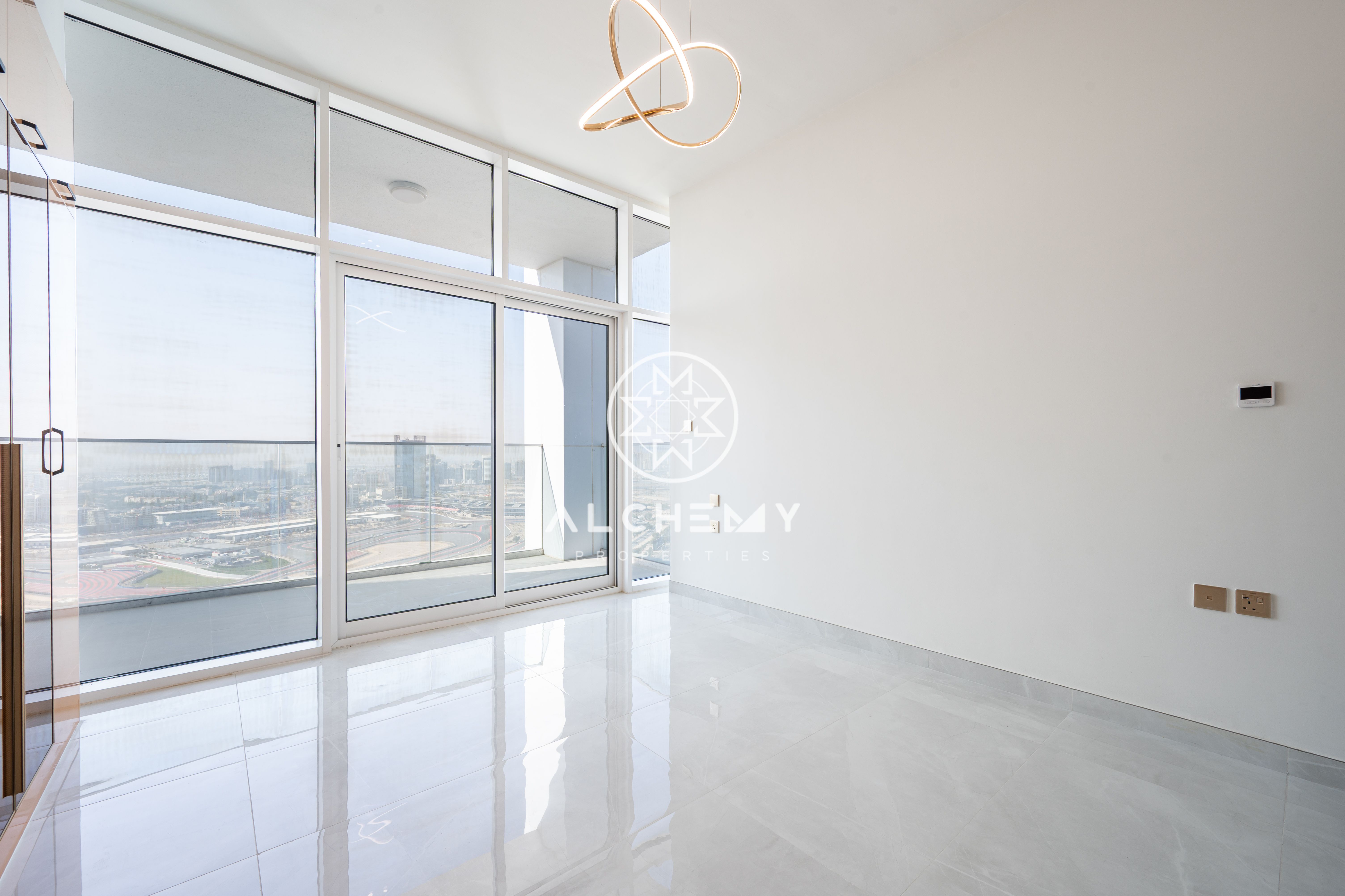 High floor| Amazing view| Ready to move in