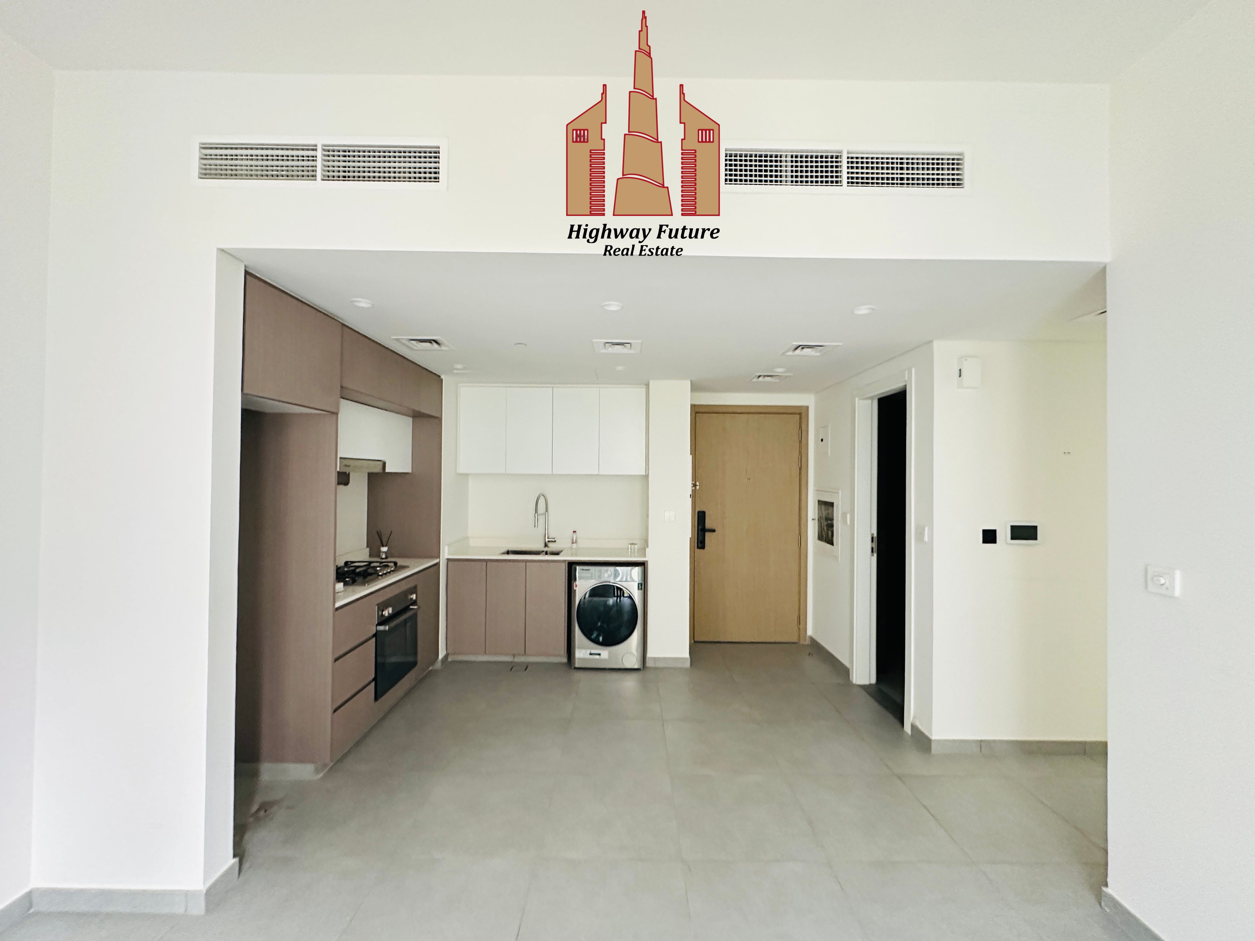 SPACIOUS READY TO MOVE|| STUNNING BIGGER UNIT