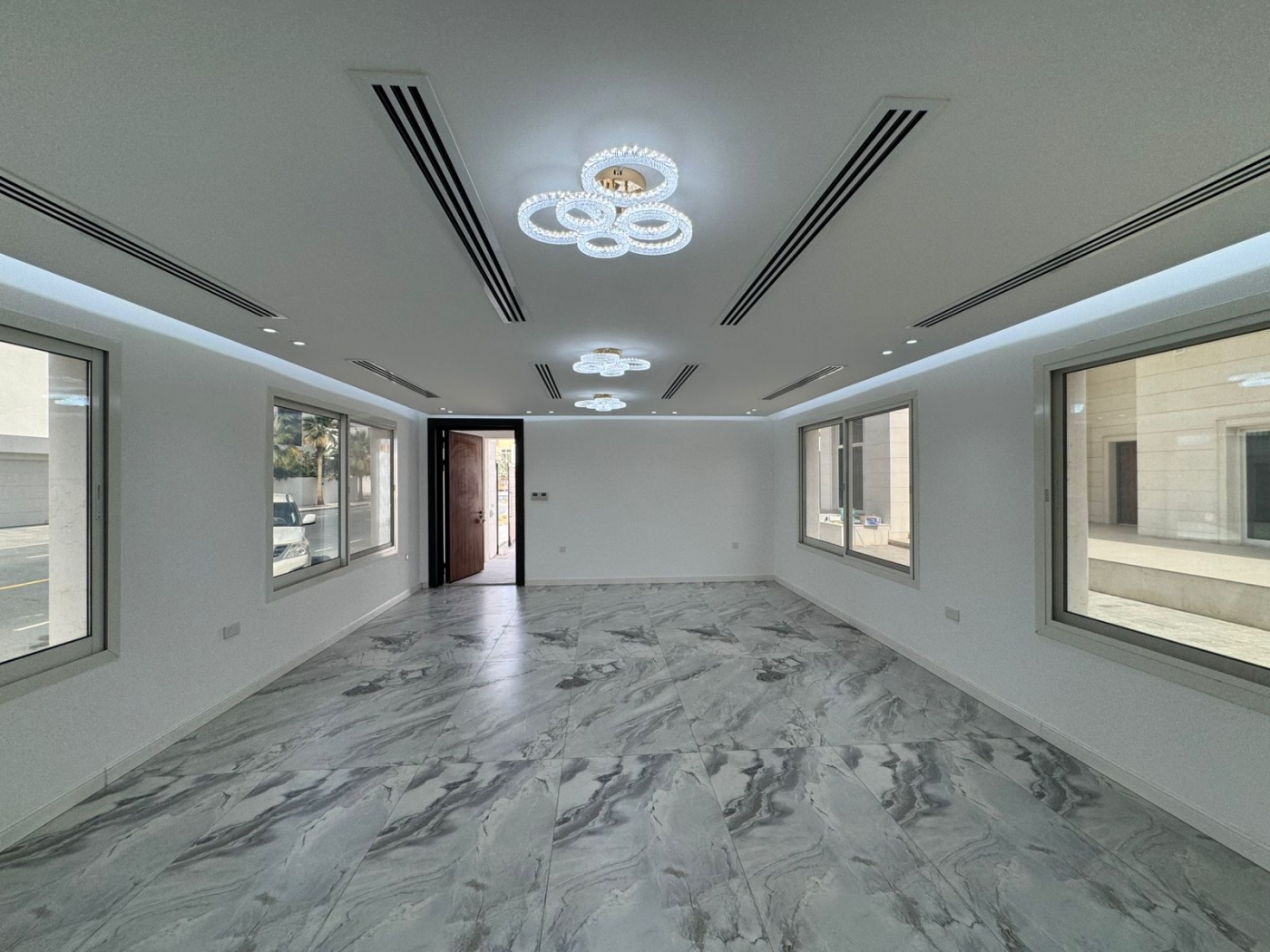 5BR ENSUITE VILLA | POOL | MAJLIS | 2 LIVING AREAS