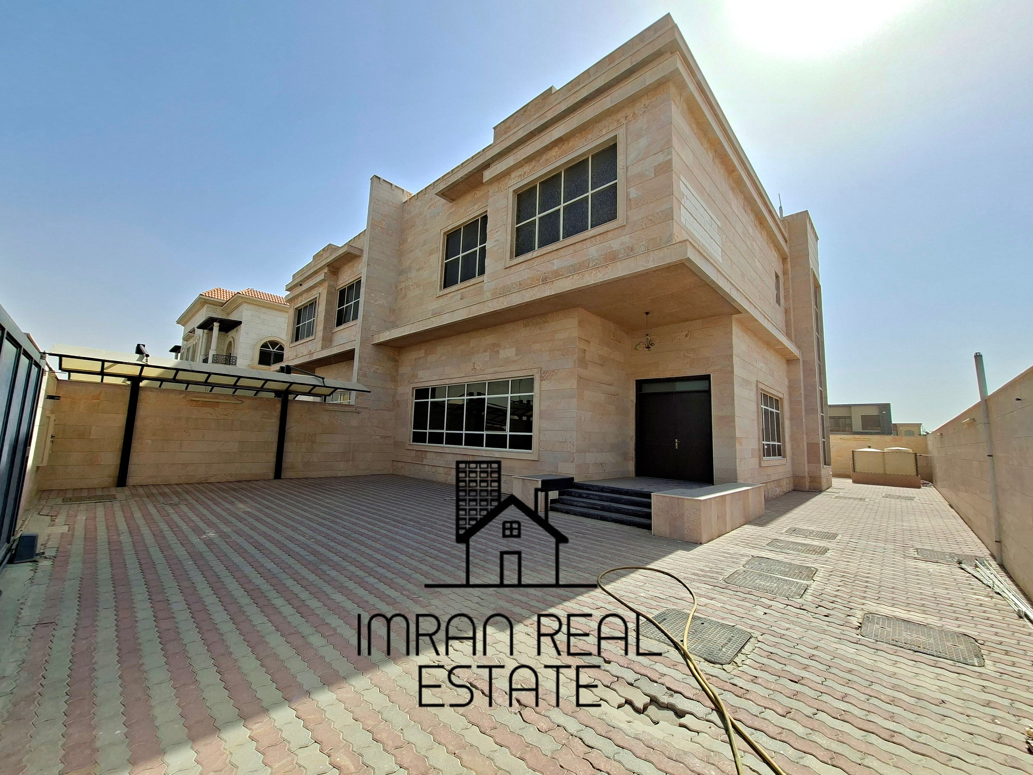 Spacious 4BR Villa All Master Bedroom with maidroom ready to move