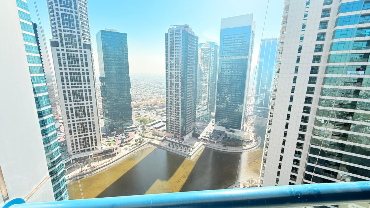 1 Cheque Only l Specious Unit Duplex l Lake View