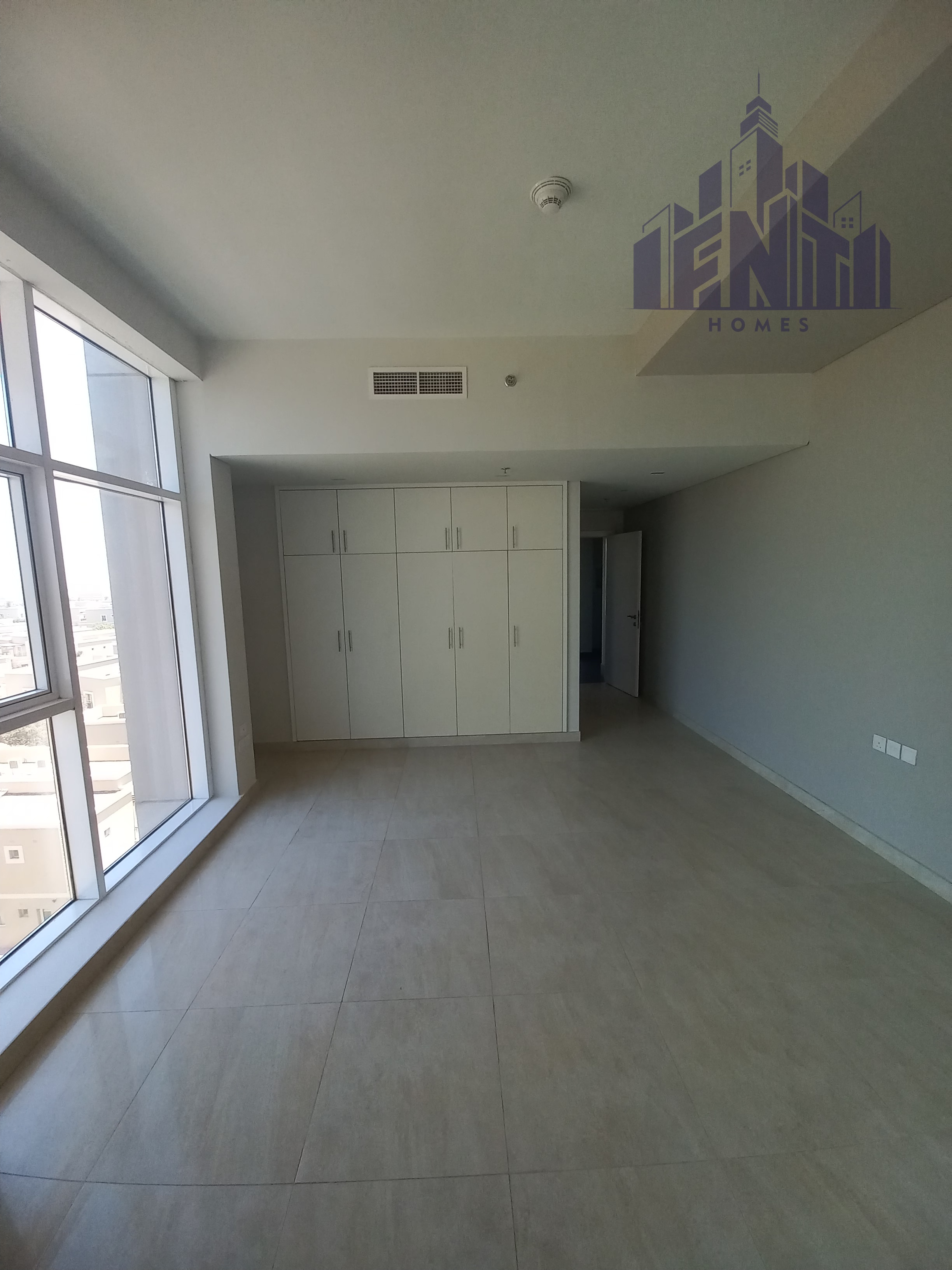SPACIOUS 1 BEDROOM | PRIME SILICON OASIS