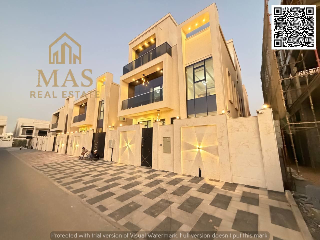 For sale: A luxurious modern villa with an elevator -modern private pool- Price includes electricity, water, and air conditioning.