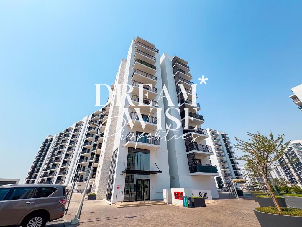 Fully Furnished | Elegant 3BR+M | Ideal Location