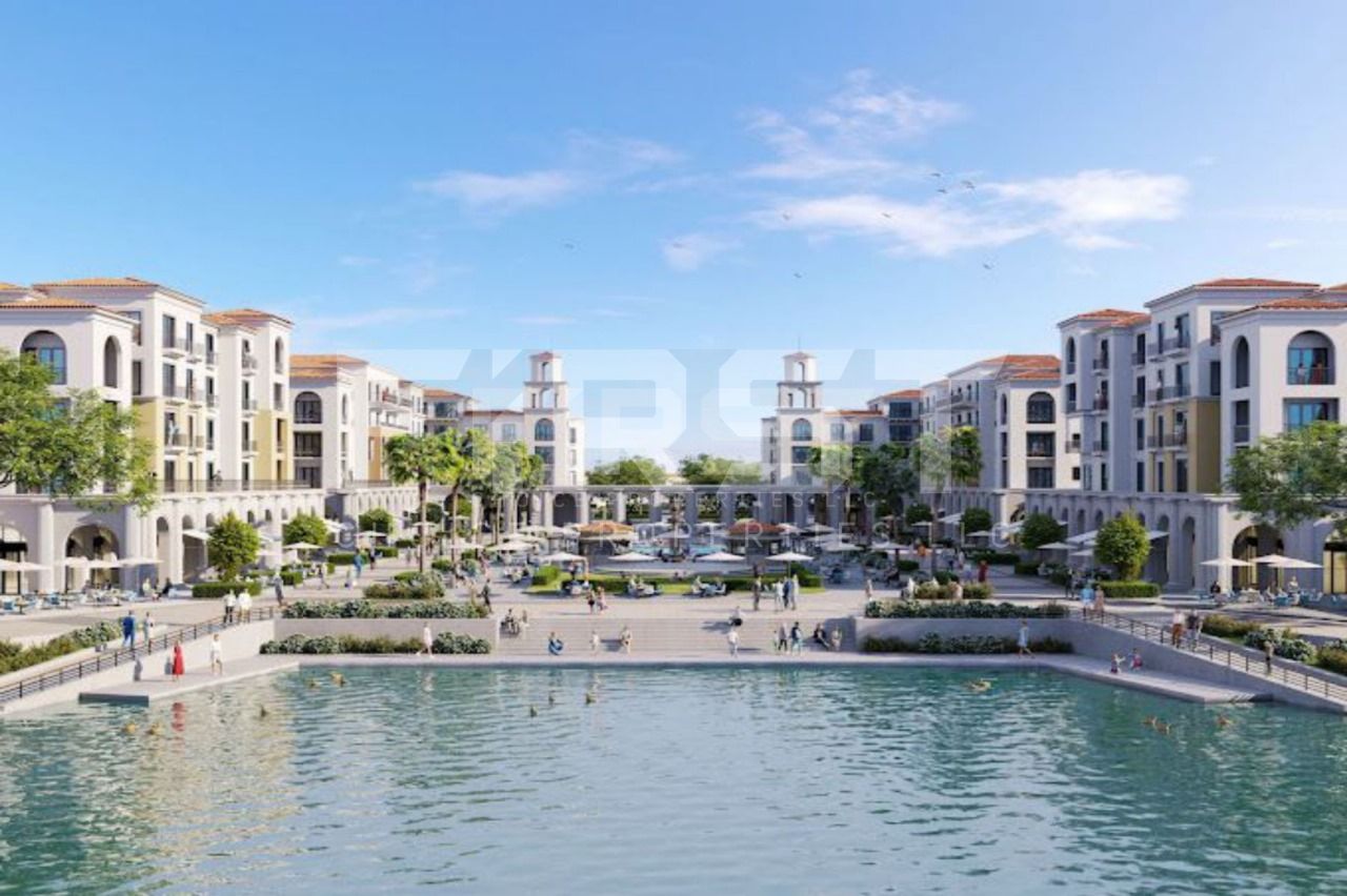 Grand 2BR Townhouse | Single Row | Gated Community