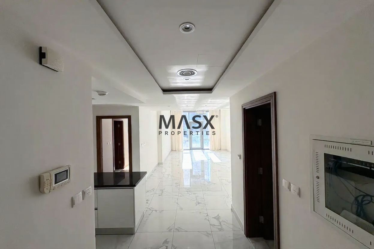 Spacious Layout | Ready to Move | Prime Location