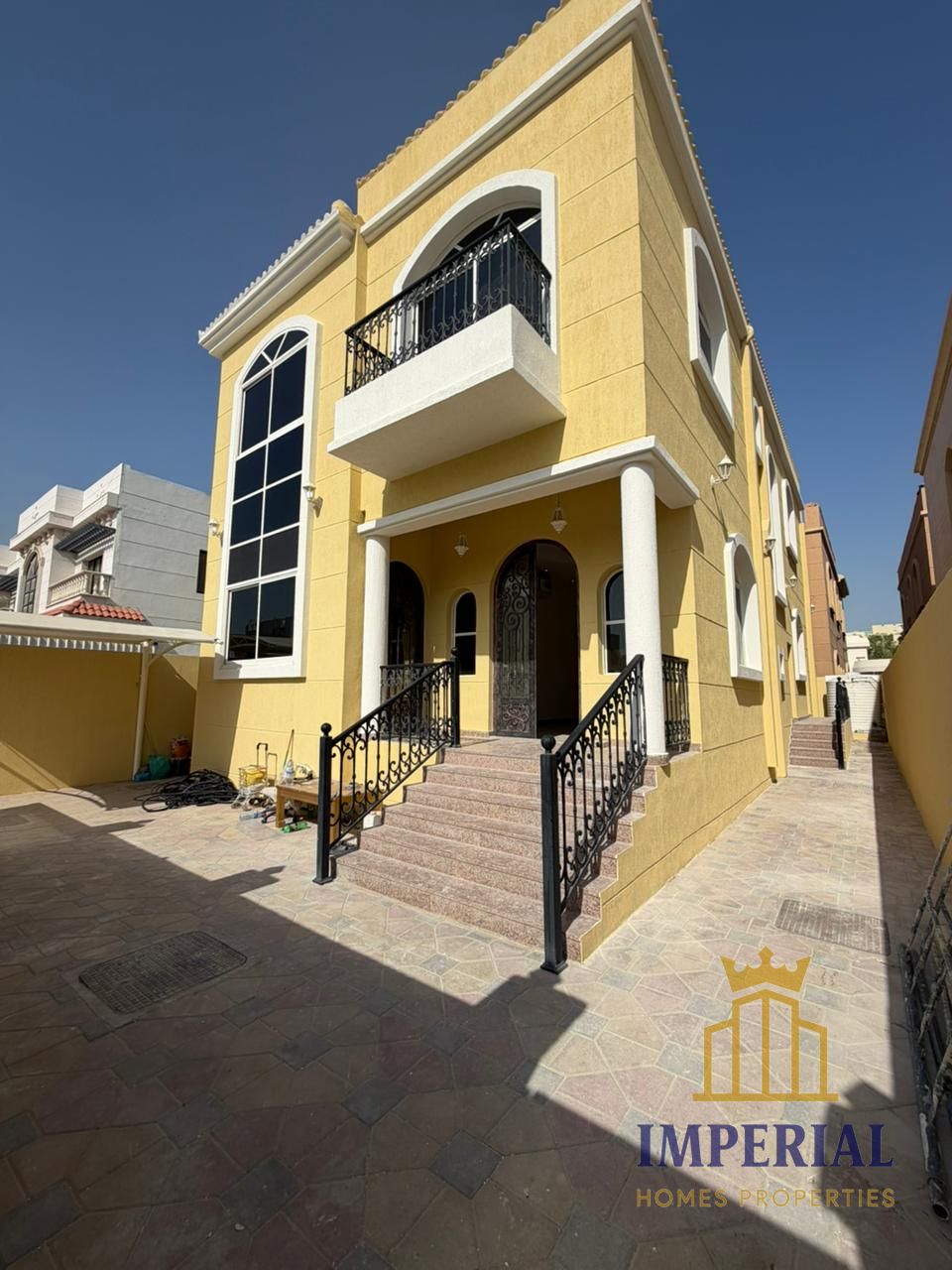 Villa for Sale in Al Rawda 2 – Near Sheikh Ammar Street | 7 Years Old