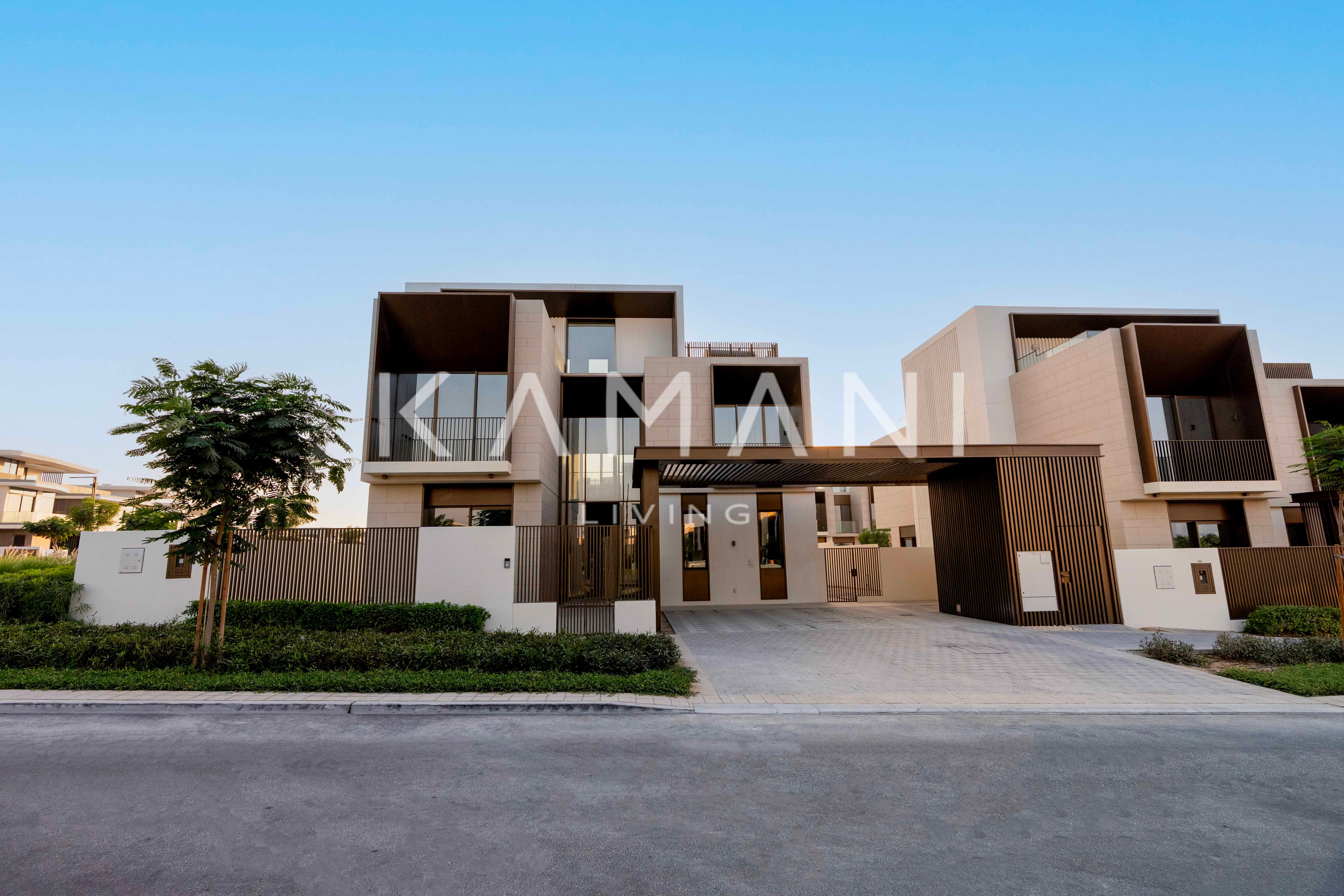 Big Pool | Corner Unit | Available