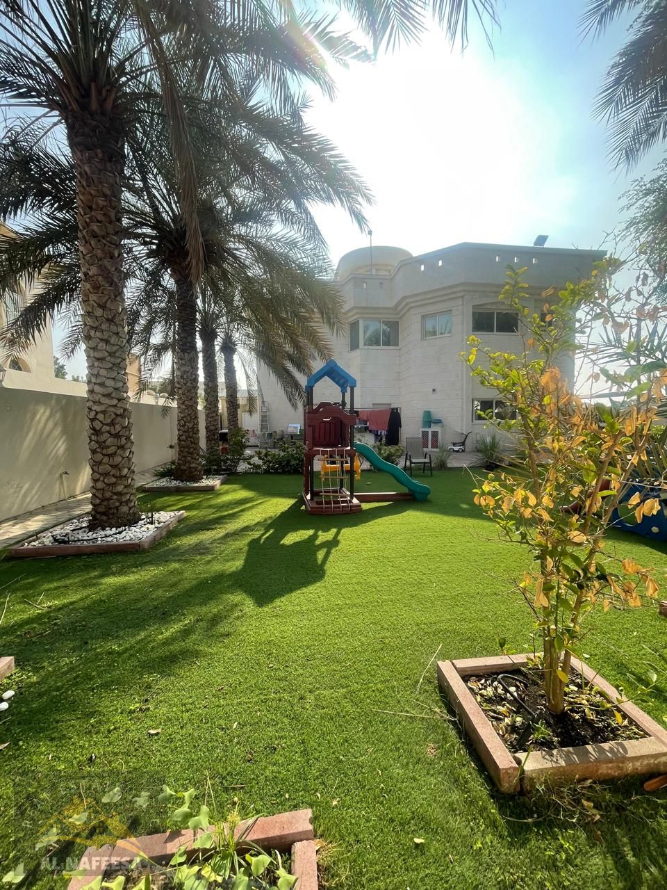Independent 6-Bedroom Villa for Rent in Mirdif – AED 260,000