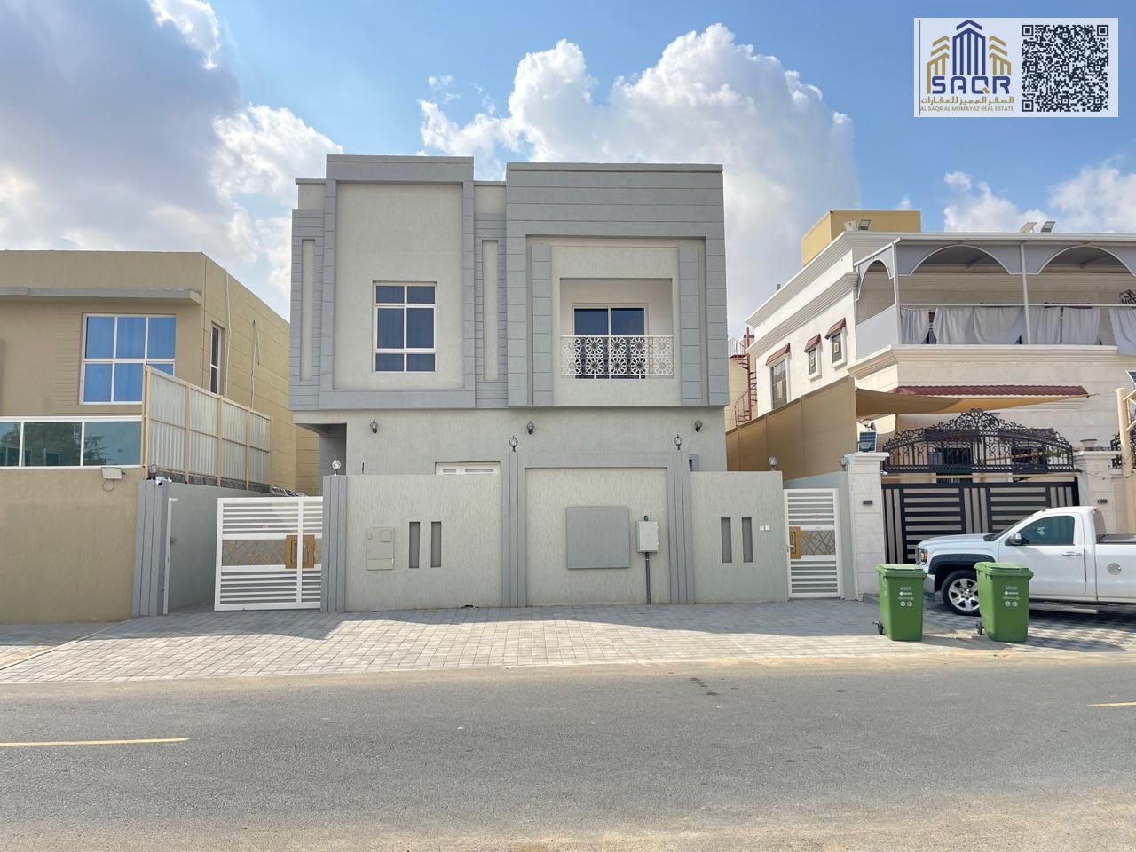 Luxury Five Bedroom Villa with Majlis Living Hall Maid Room and Installed AC Units in Prime Location