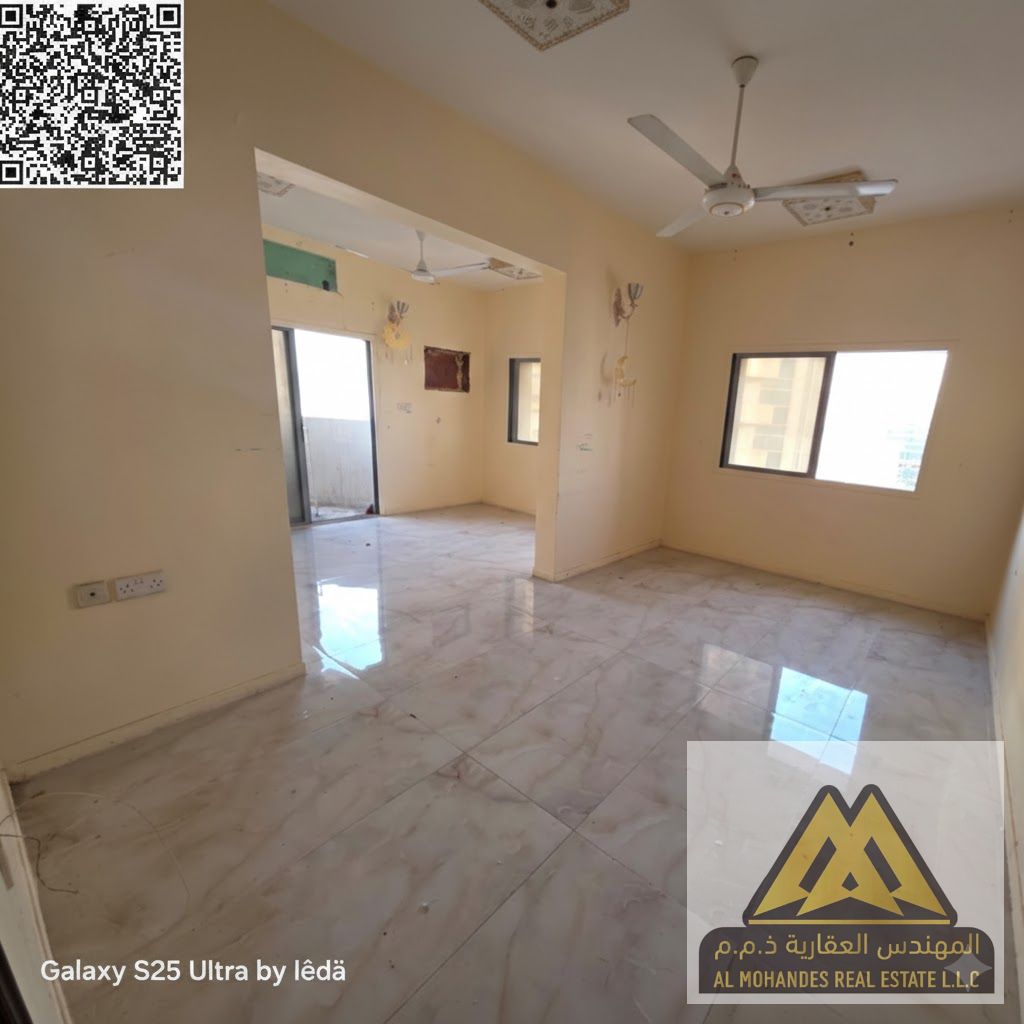 3 bedrooms and a living room + separate lounge | Prime location close to all services | Just a 3-minute walk to the beach
