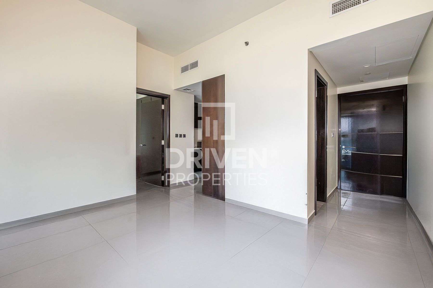 Ready to Move in | Near Metro | Spacious