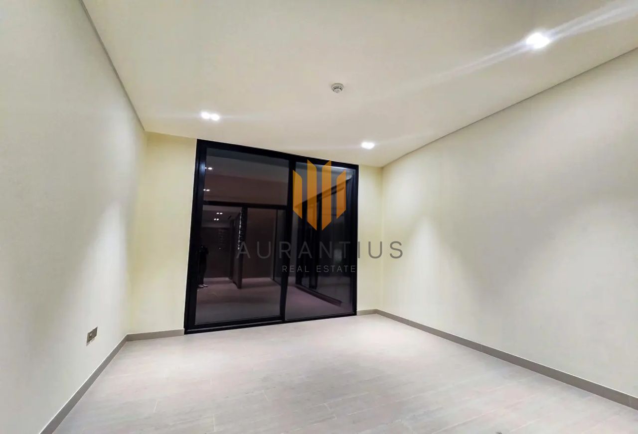 Luxurious Studio | Pool View | Prime Location