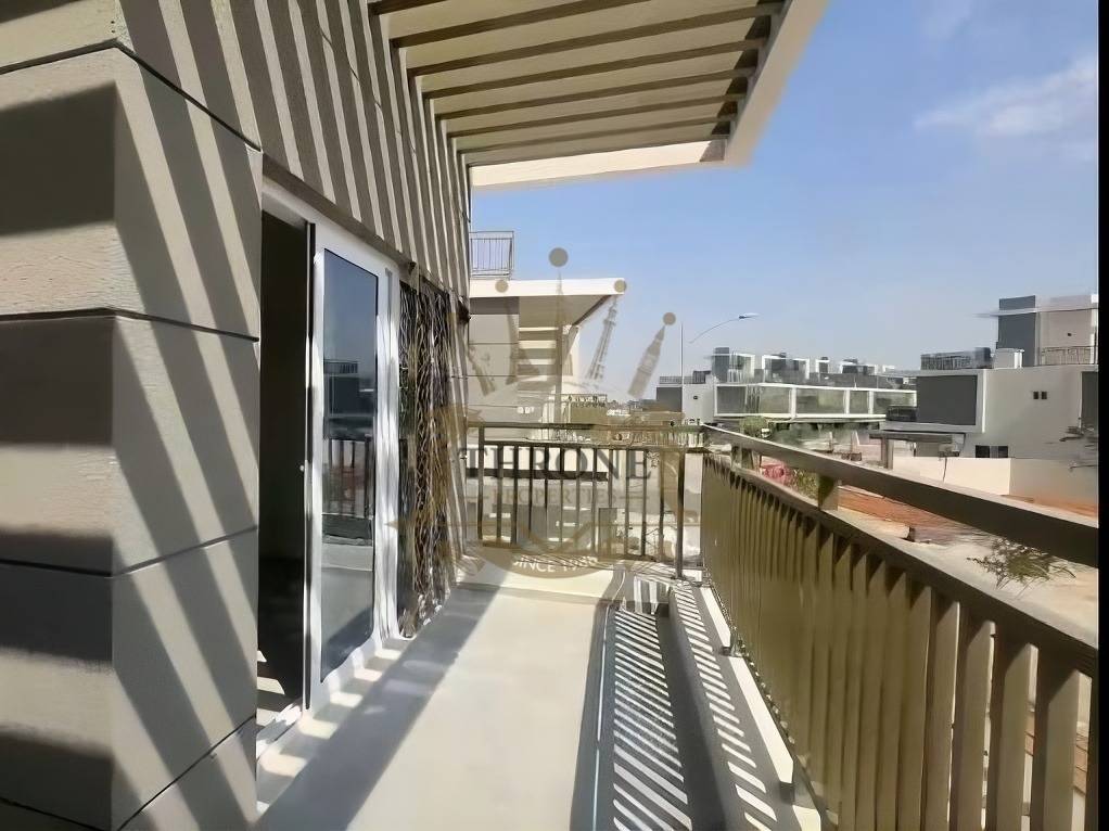 Spacious | 3BHK |Single Row End Corner Unit
