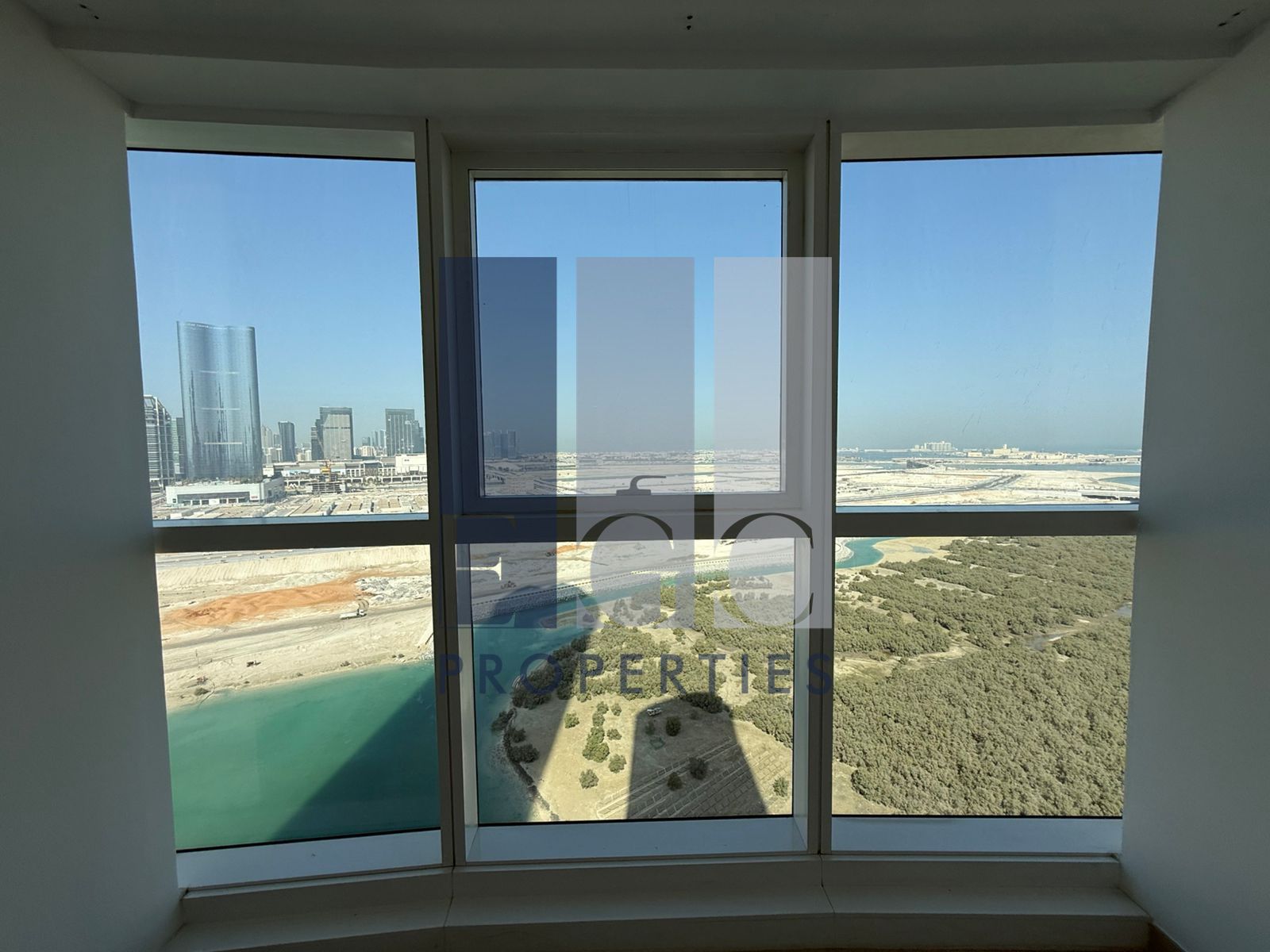 3 Bedroom Apartment | Marina Bay | Spacious Layout