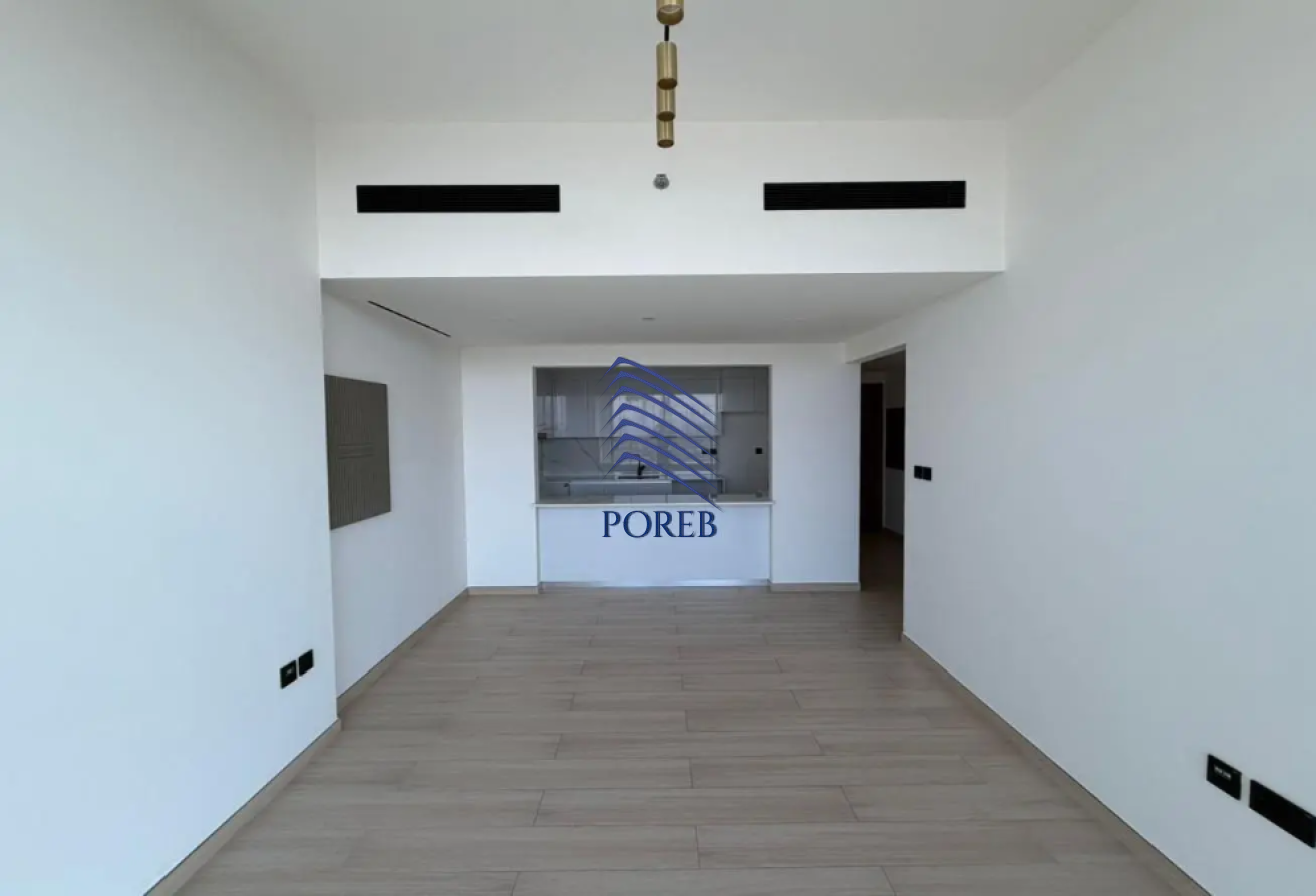 Spacious 2 BR | Marina Skyline View | Vacant