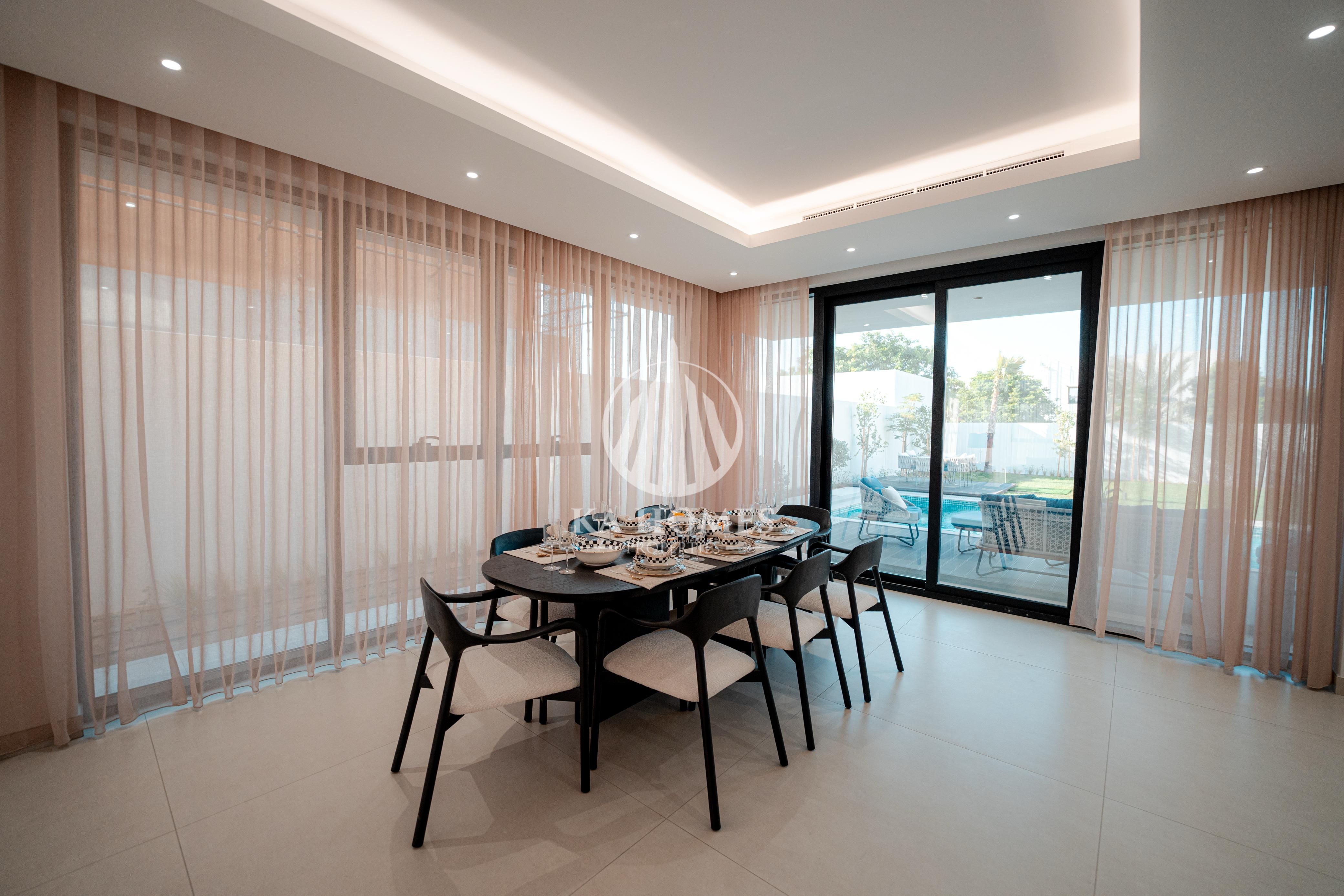 The largest independent villa in Sharjah with a 5% down payment, the easiest payment plan for 7 years, and a monthly installment of 1%.