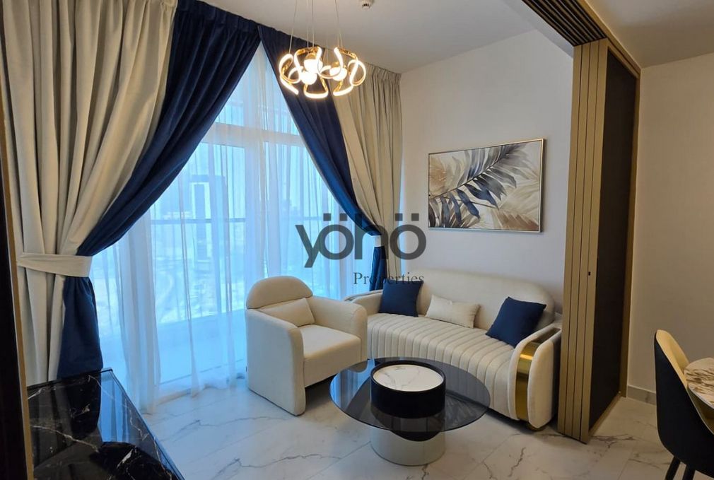 SPACIOUS | BALCONY WITH POOL | FULLY FURNISHED