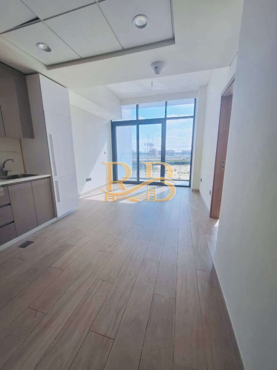 Semi Furnished 1Bhk || 2 Baths || Pool View || Higher Floor || Ready to move