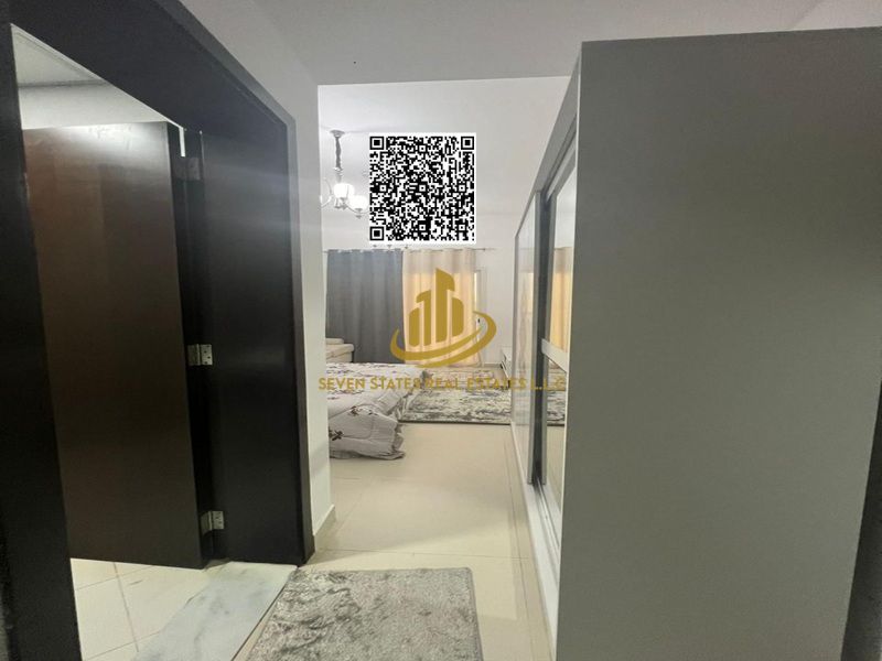 Open view, prime location, freehold ownership.