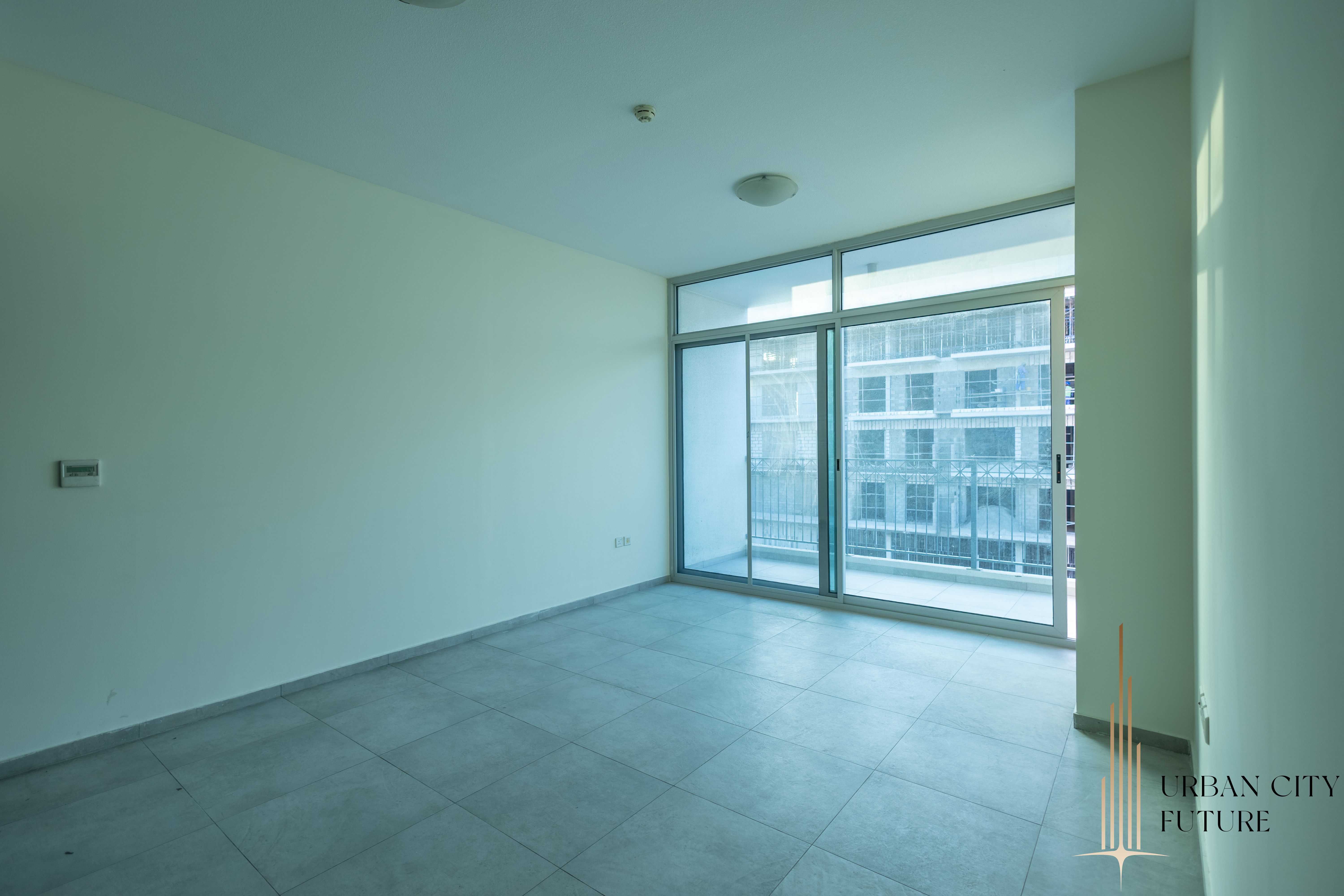 Flexible Payment Plan - With Laundry Room - Ready 2 Move in