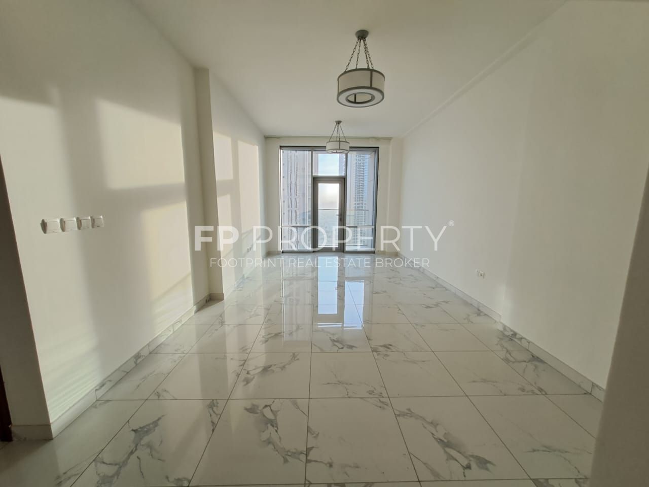 Luxurious 2 Br Apartment | Sea View | High Floor