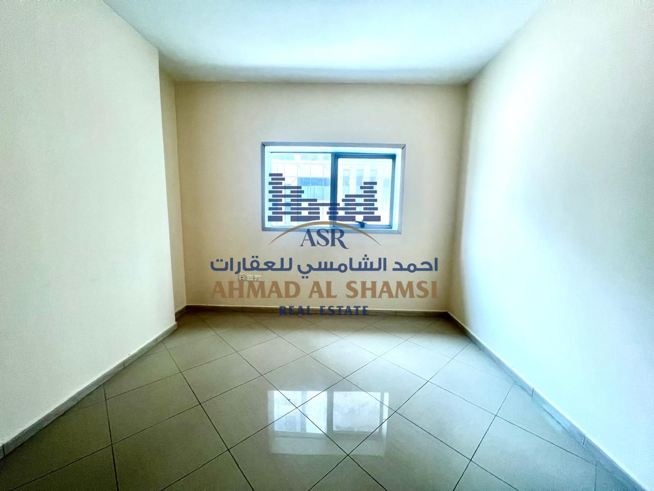 Specious 1 Bhk apartment || On Dubai Sharjah border || with Gym || Family building || close to Rta bus stop