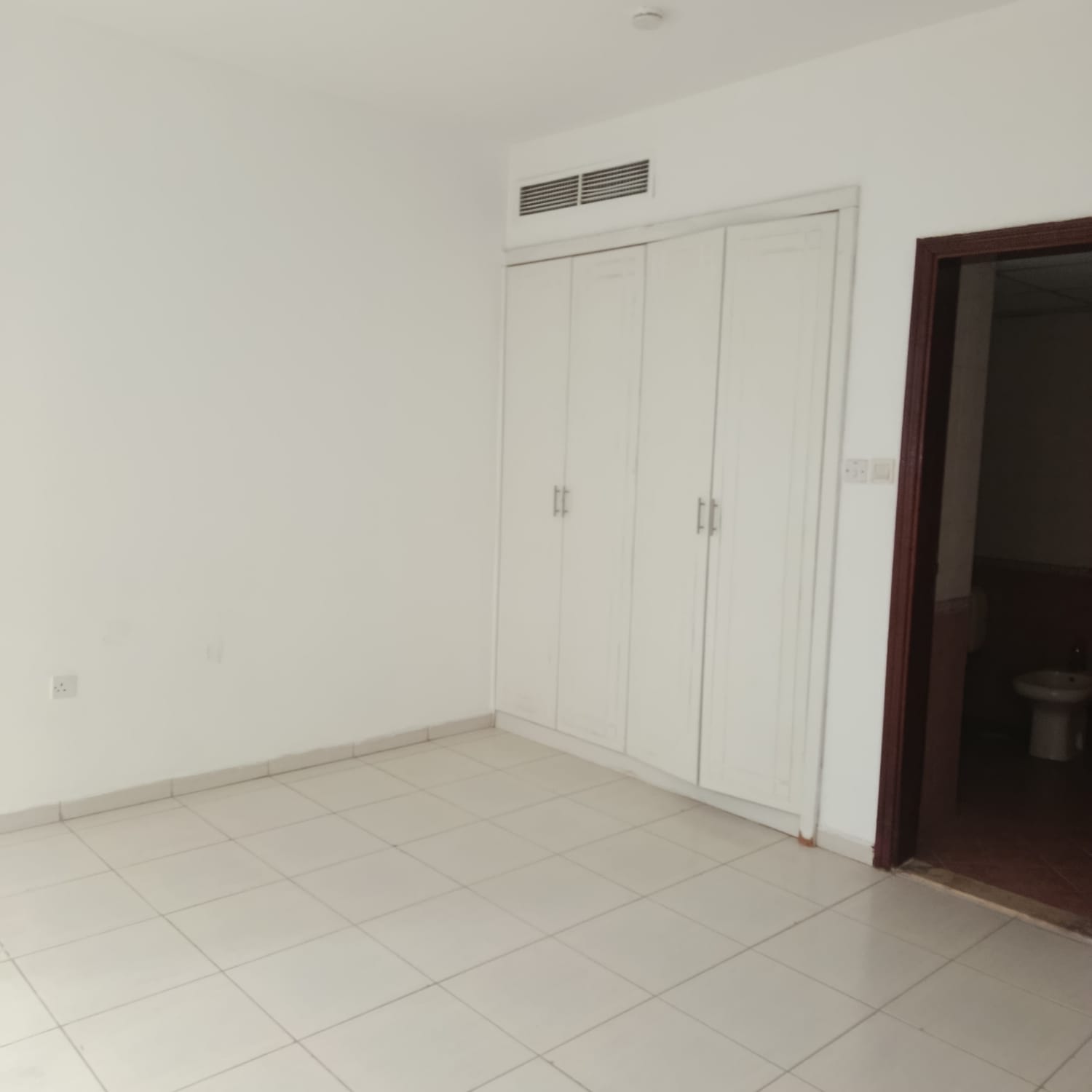 Two-bedroom apartment for rent in Al Taawun, Sharjah, 3 bathrooms, excellent space, AED 46,000 annually in 4 payments.