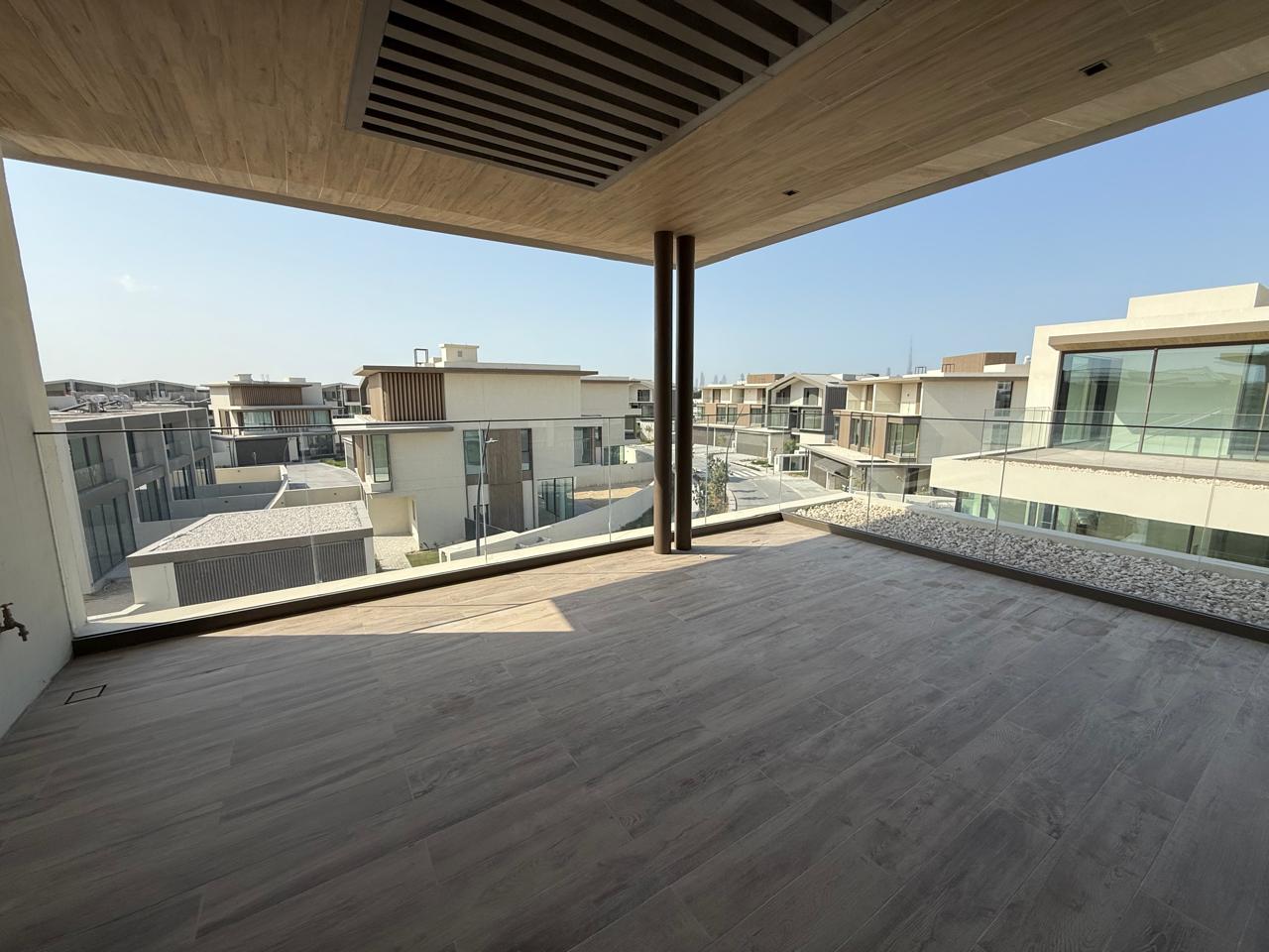 BRAND NEW ASTONISHING VACANT VILLA AVAILABLE