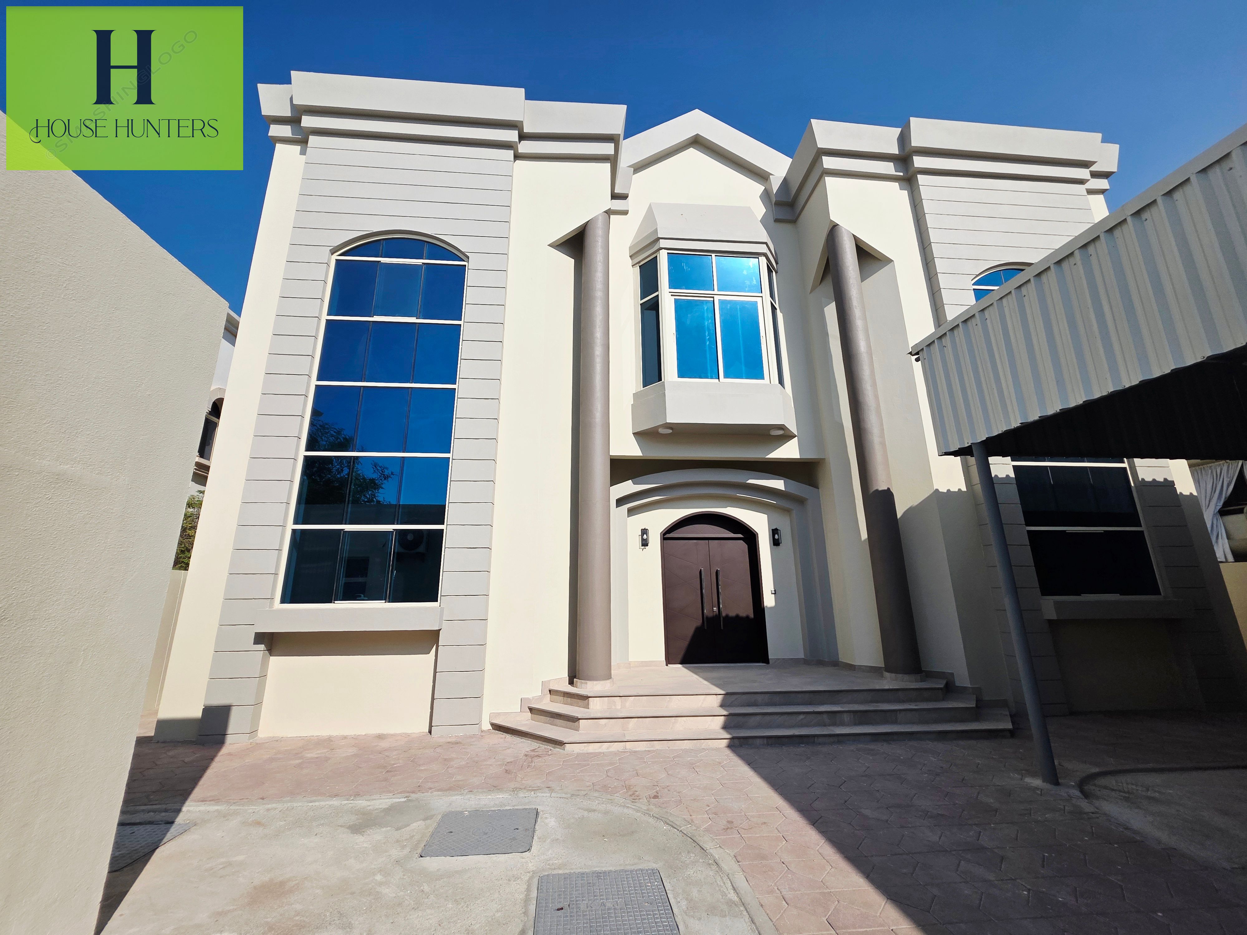 Brand New luxurious 5BR Villa Near Beach
