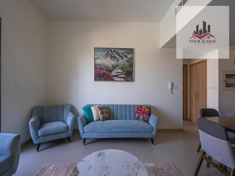 Sharjah, Al Mamzar, Maryam Island: One bedroom and living room, spacious, hotel-style furnishings. Price: 8000 AED including internet, parking,