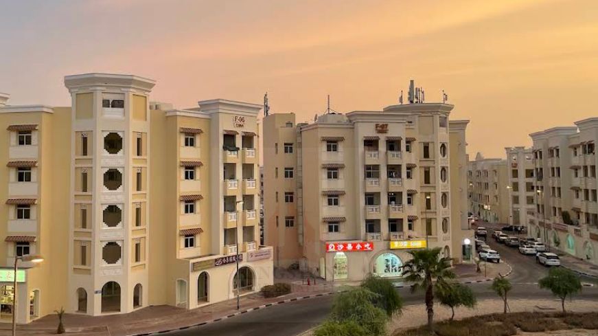 The Retail Shop for Sale at International City China Cluster