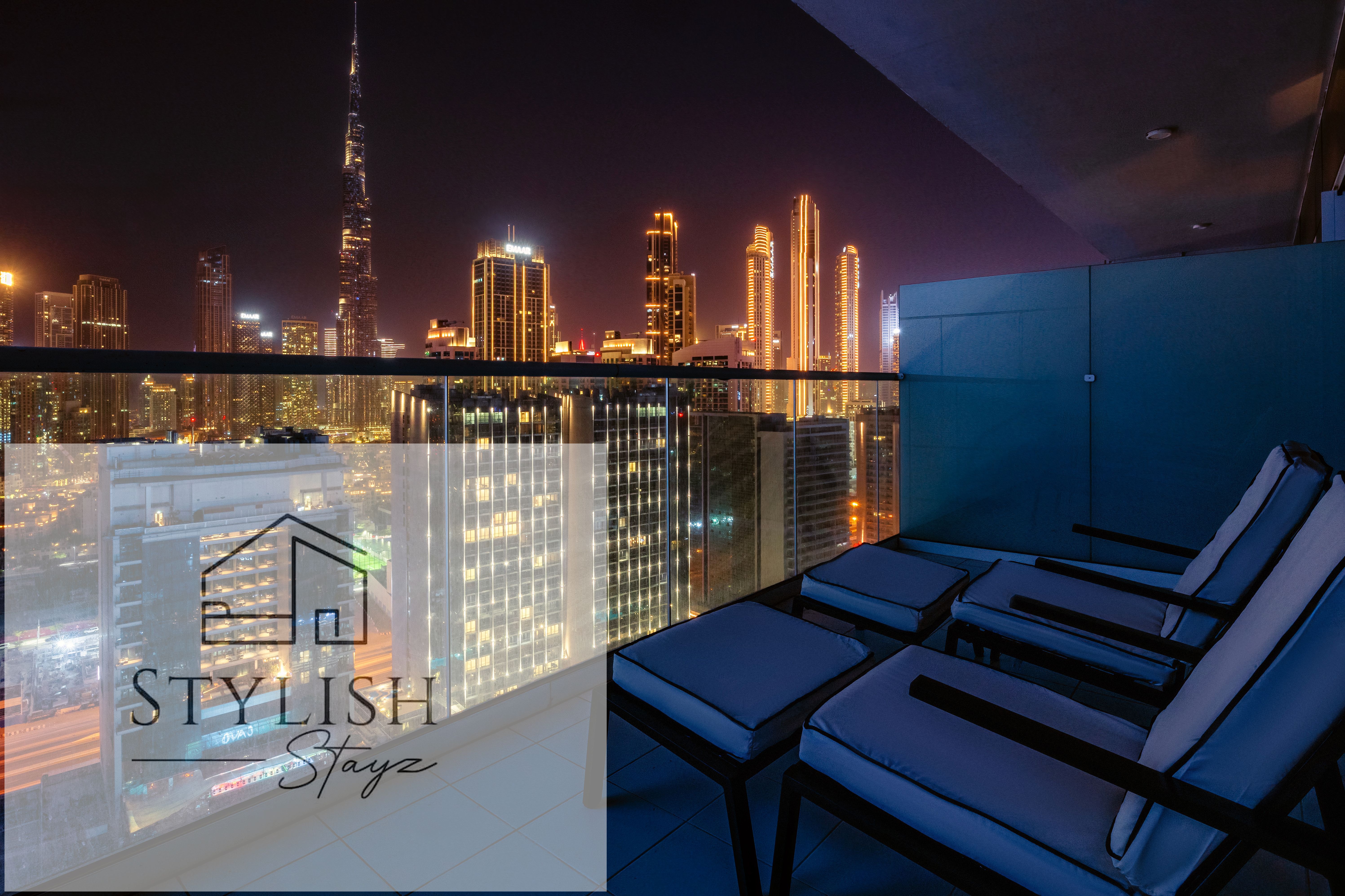 Amazing Top Floor apartment | Huge Balcony | NO COMMISSION | Bills included | FULL Burj Khalifa View
