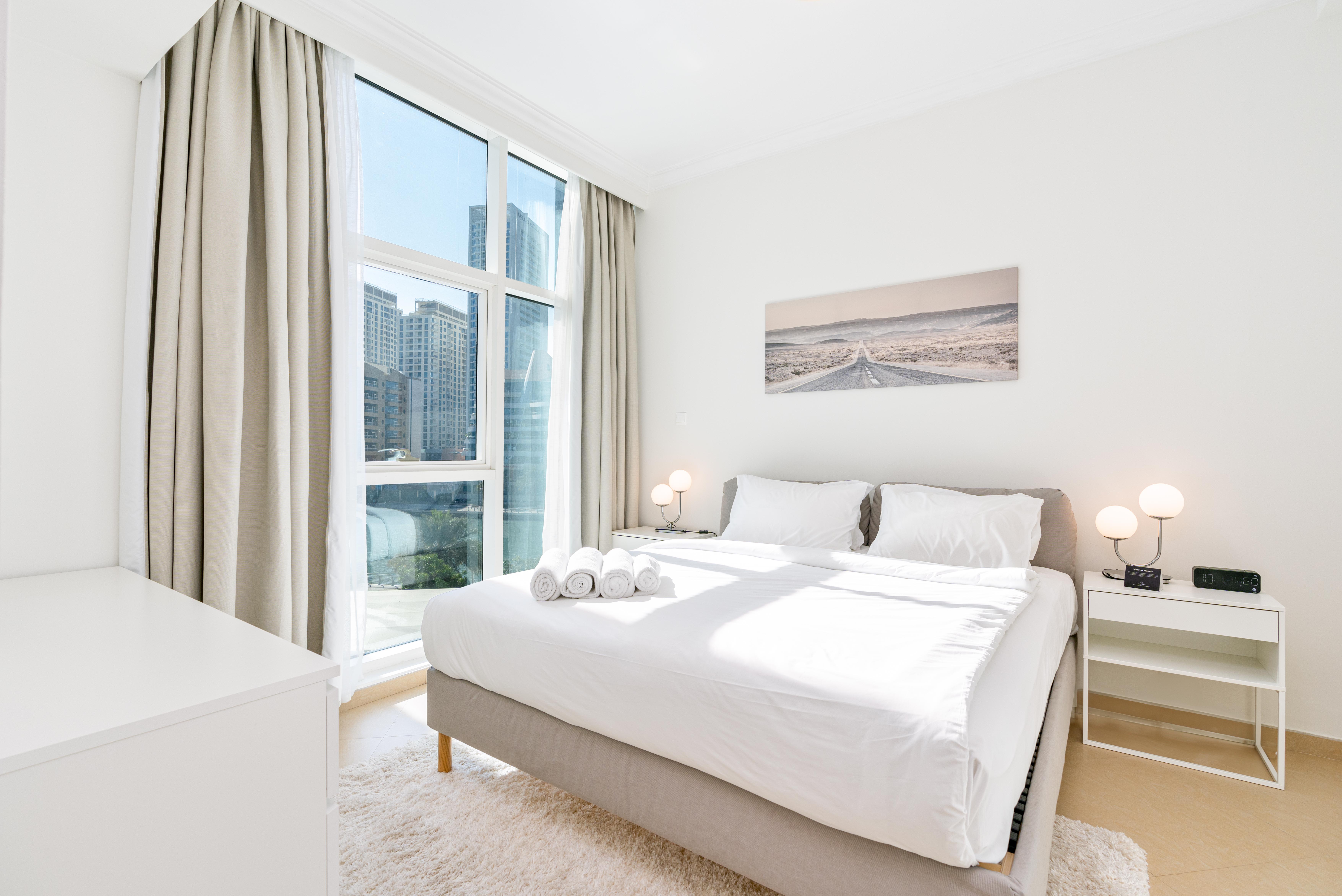 Stylish 1BR with Stunning Marina Views I All Bills Included