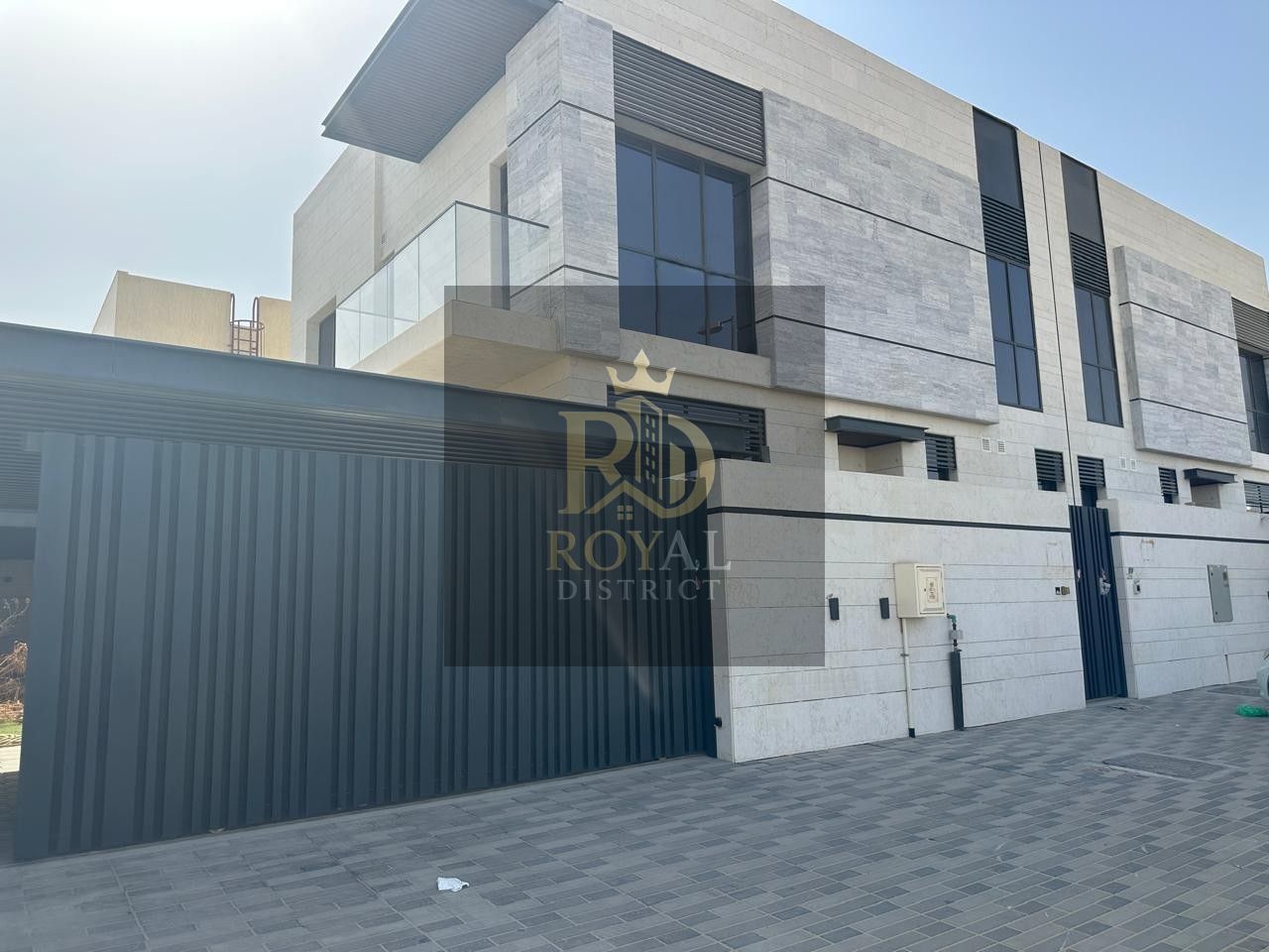UNIQUE OPPORTUNITY | ELEGANT VILLA | MODERN STYLISH FINISHES | PRIME LOCATION | READY TO MOVE