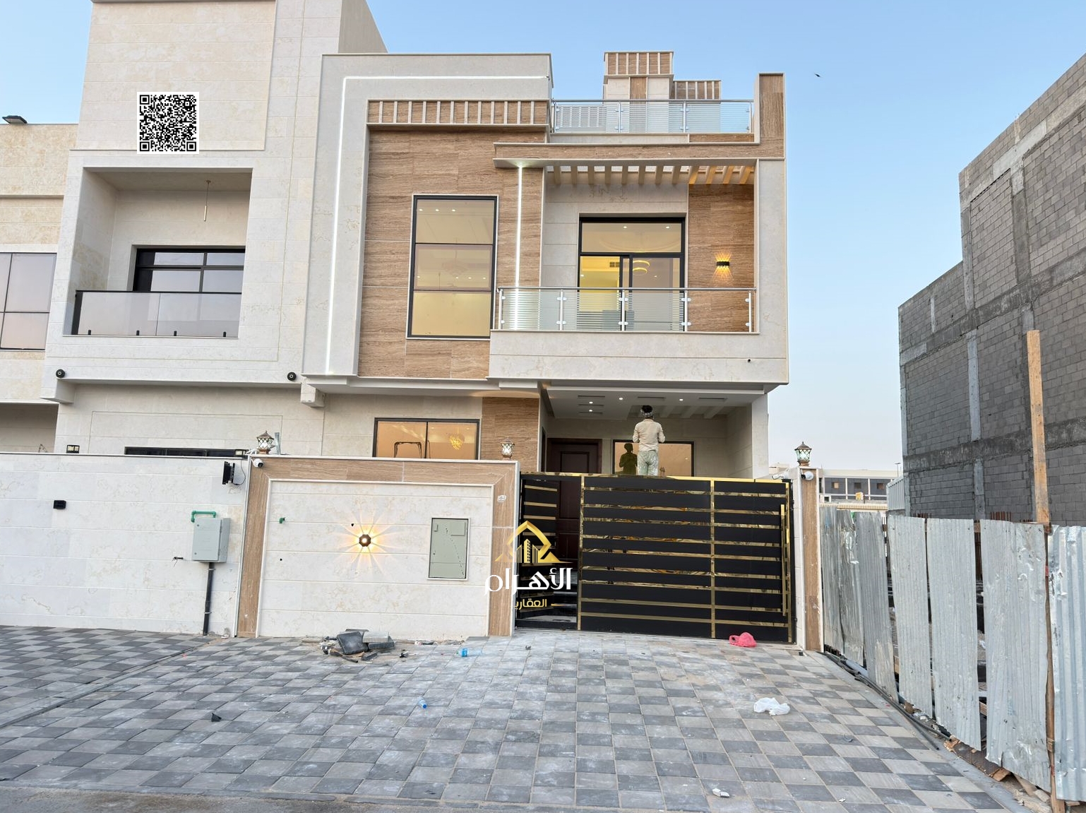 Luxury Villa in Al Yasmin Spacious land with elegant construction. Freehold ownership for all nationalities Contact: Mohamed Marzouk – Al Ahr