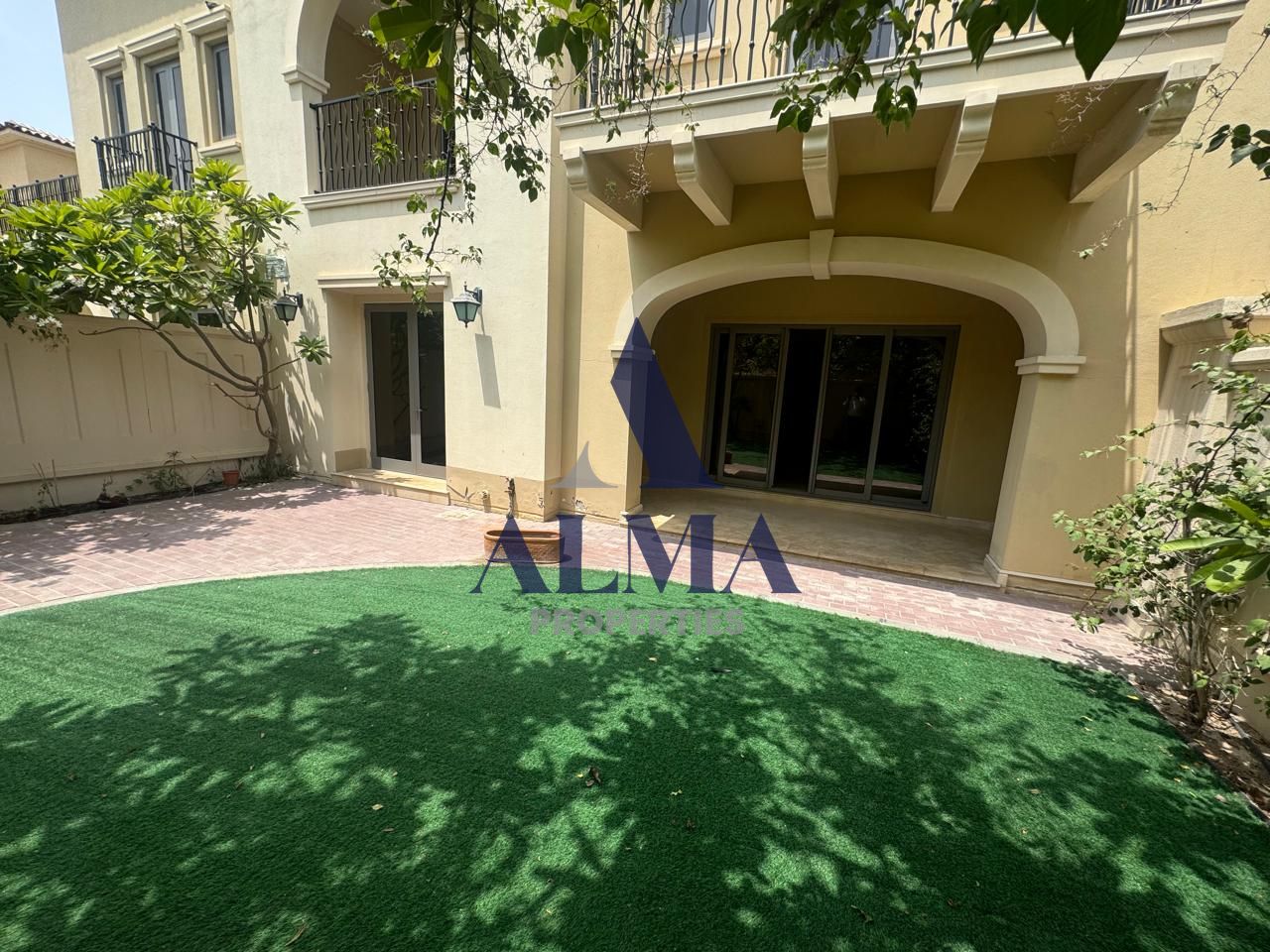 Spacious Villa | Luxury Living | Vacant