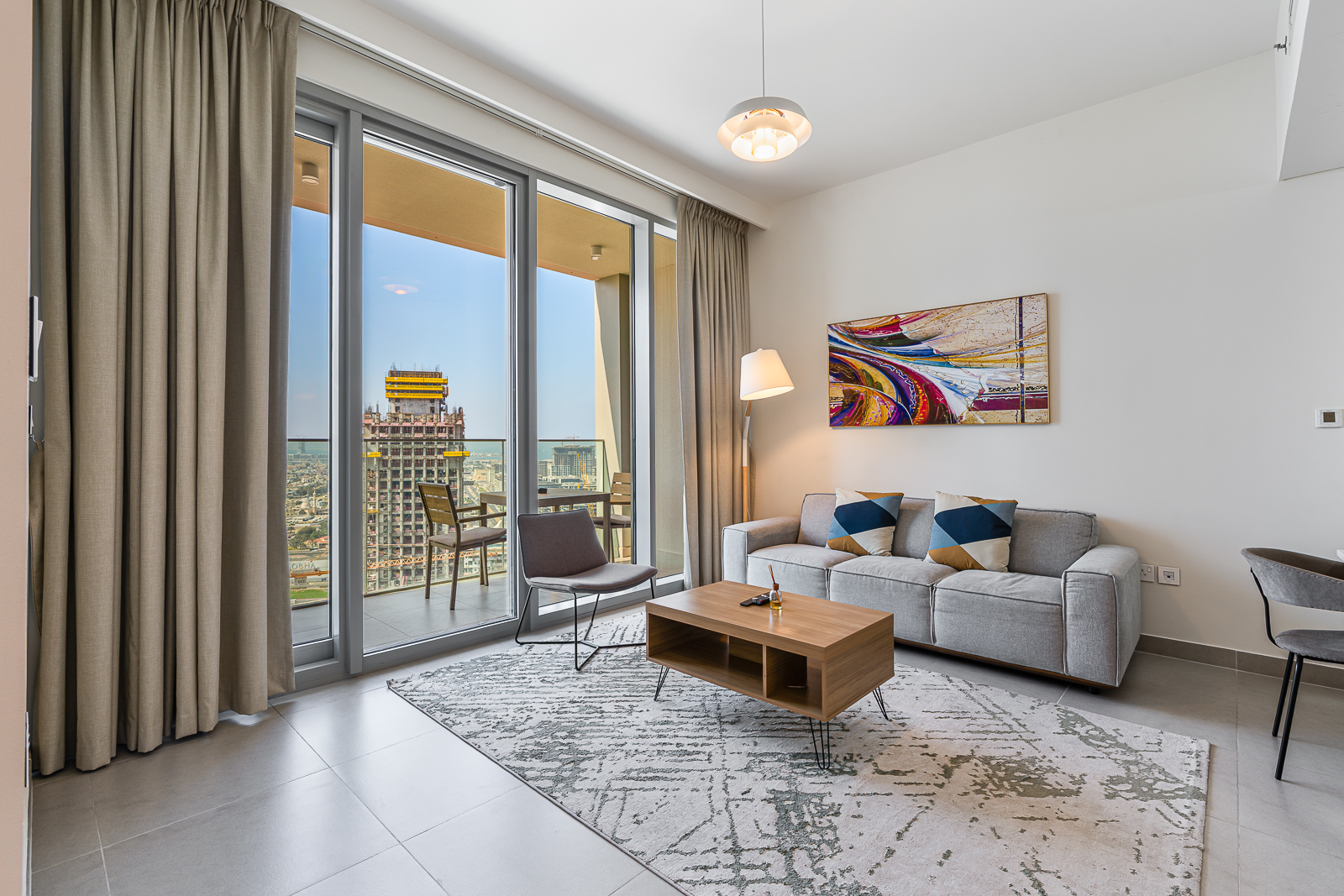 Elegant 2Bed | Walk to Burj Khalifa & Dubai Mall | Furnished | Flexible term