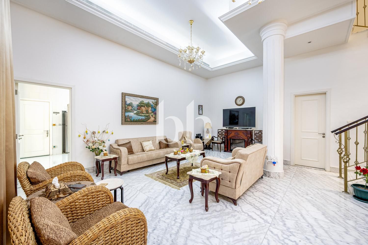 Exclusive | Furnished | Private Pool | Vacant by April