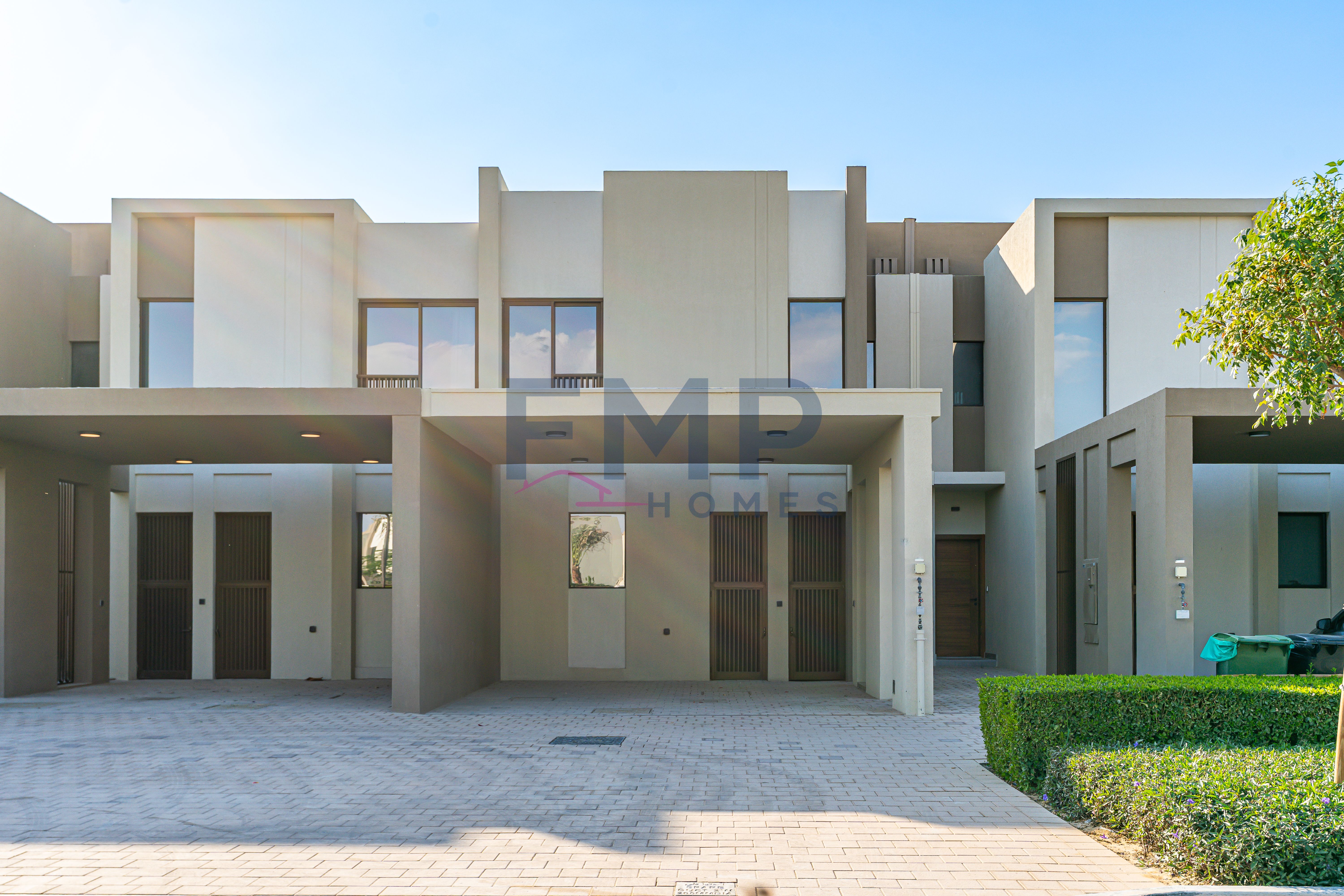 Spacious 3BR+M | Townhouse | La Violeta