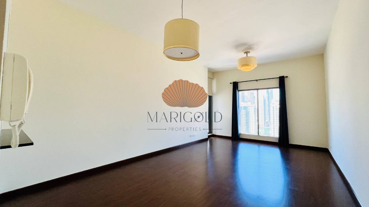 LARGE | MARINA VIEWS | NEXT TO METRO