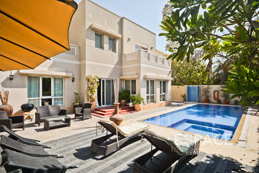Lake View | Private Pool | Upgraded Villa