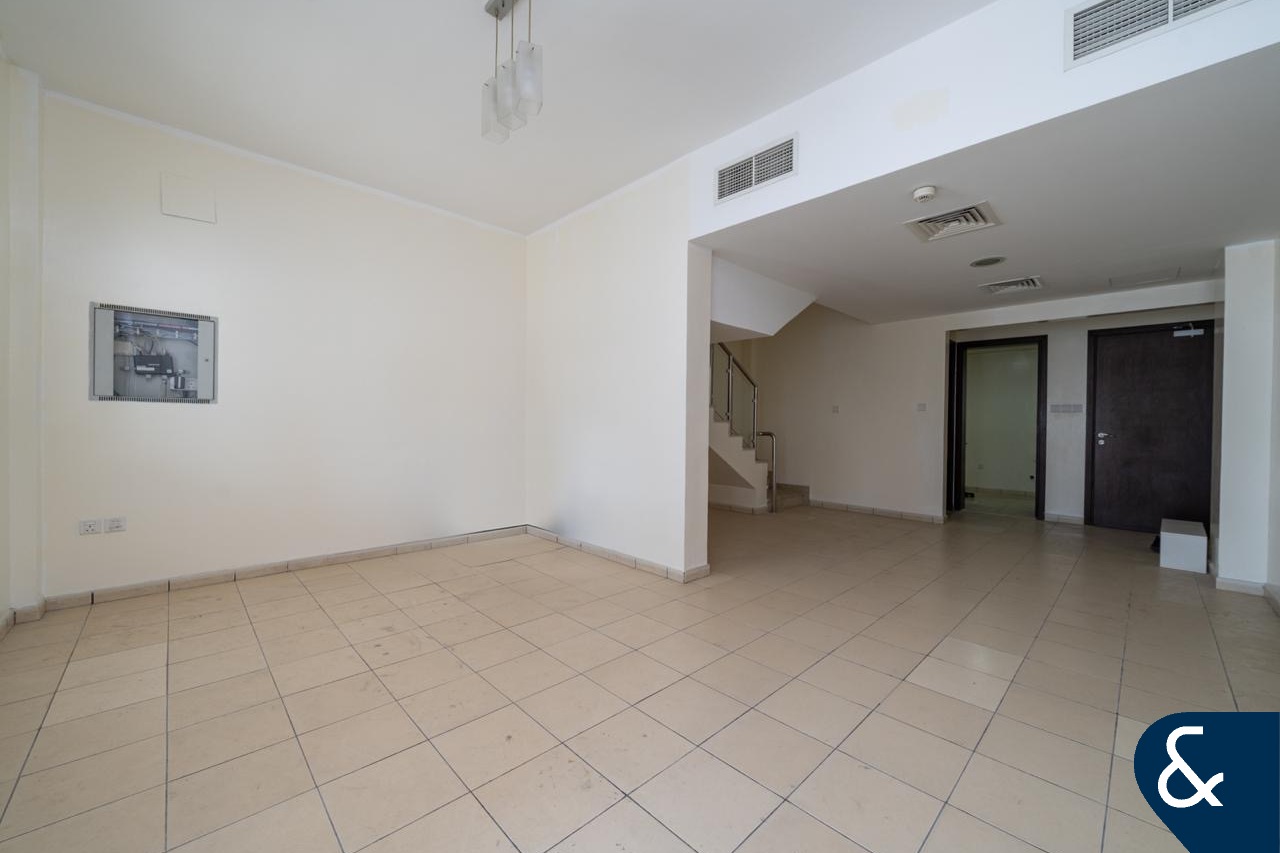 4BHK + Maids | Unfurnished | Outdoor living