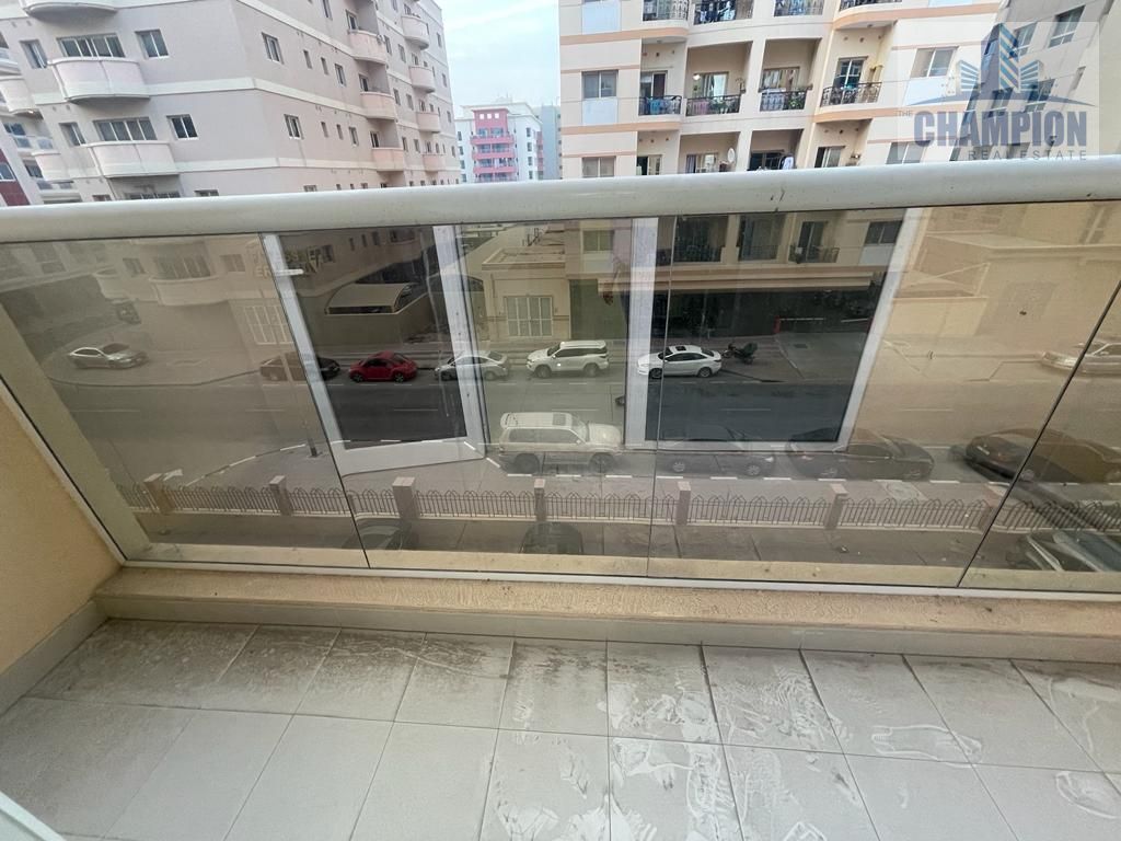 Decent 1bhk : rent 50K : 1 balcony : 1 parking