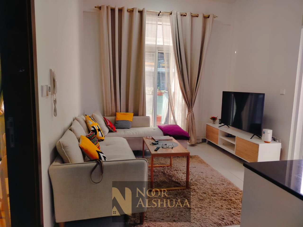 Fully Furnished 1 BHK | High Floor | City View
