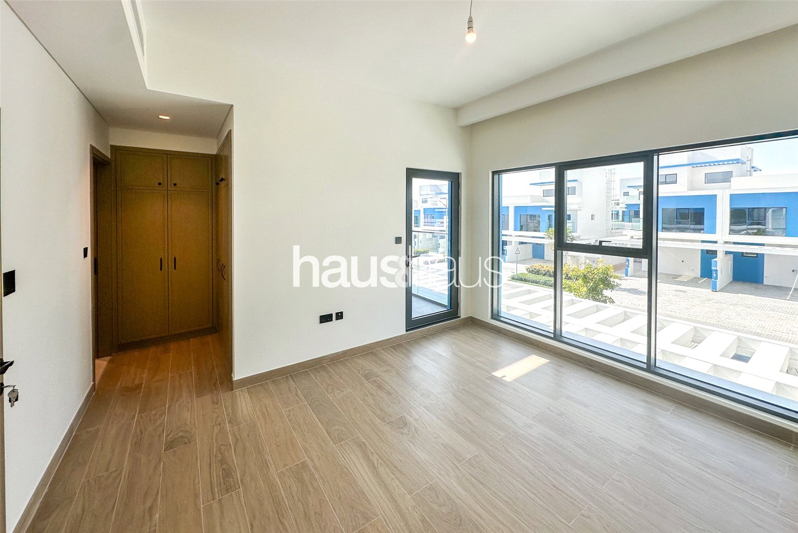 Single Row | Brand New | Close To Amenities