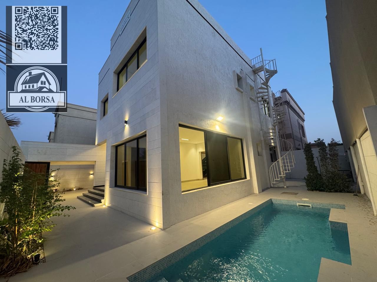 Villa for sale in Rawda 1 with a swimming pool | 5 master bedrooms + majlis + 2 living rooms + maid's room | 2,200,000 (negotiable)