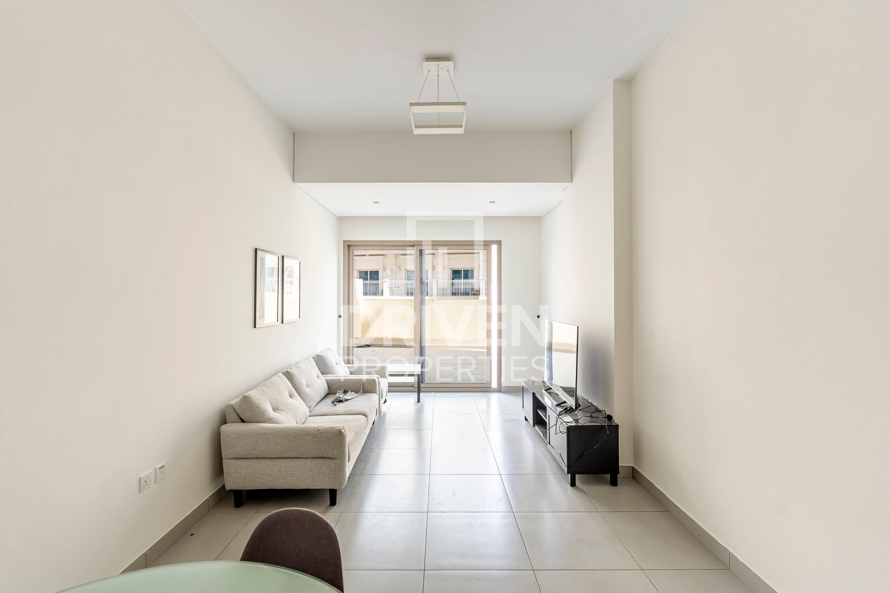 Spacious Layout | Flexible Cheques | Vacant