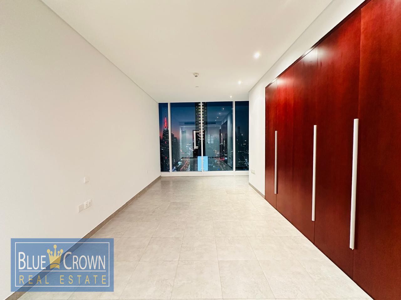 MODERN AND PREMIUM 1BR HIGH FLOOR LAVISH UNIT