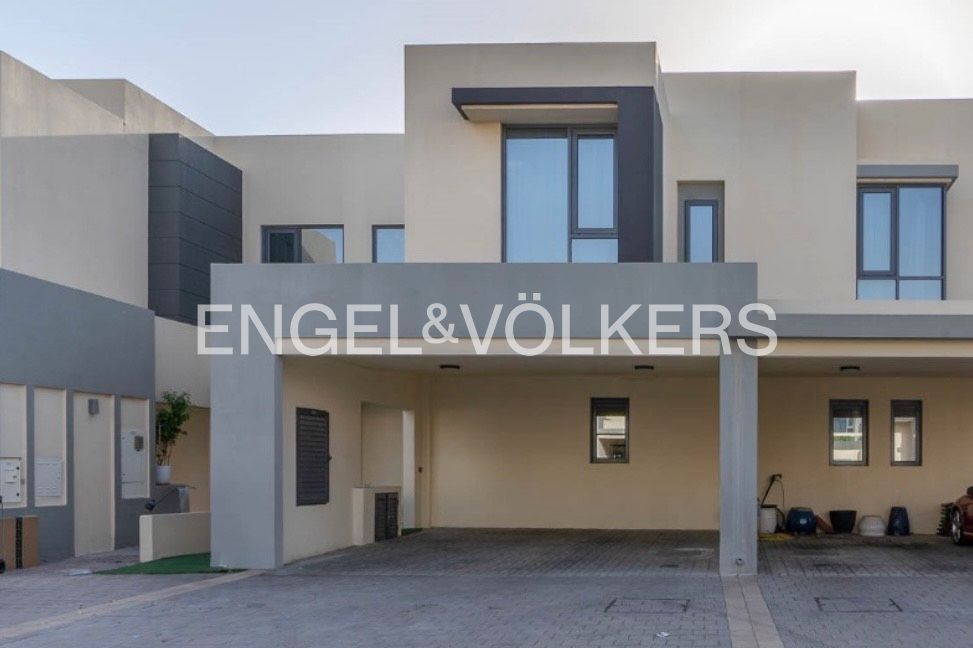 Spacious | Unfurnished | Vacant in June